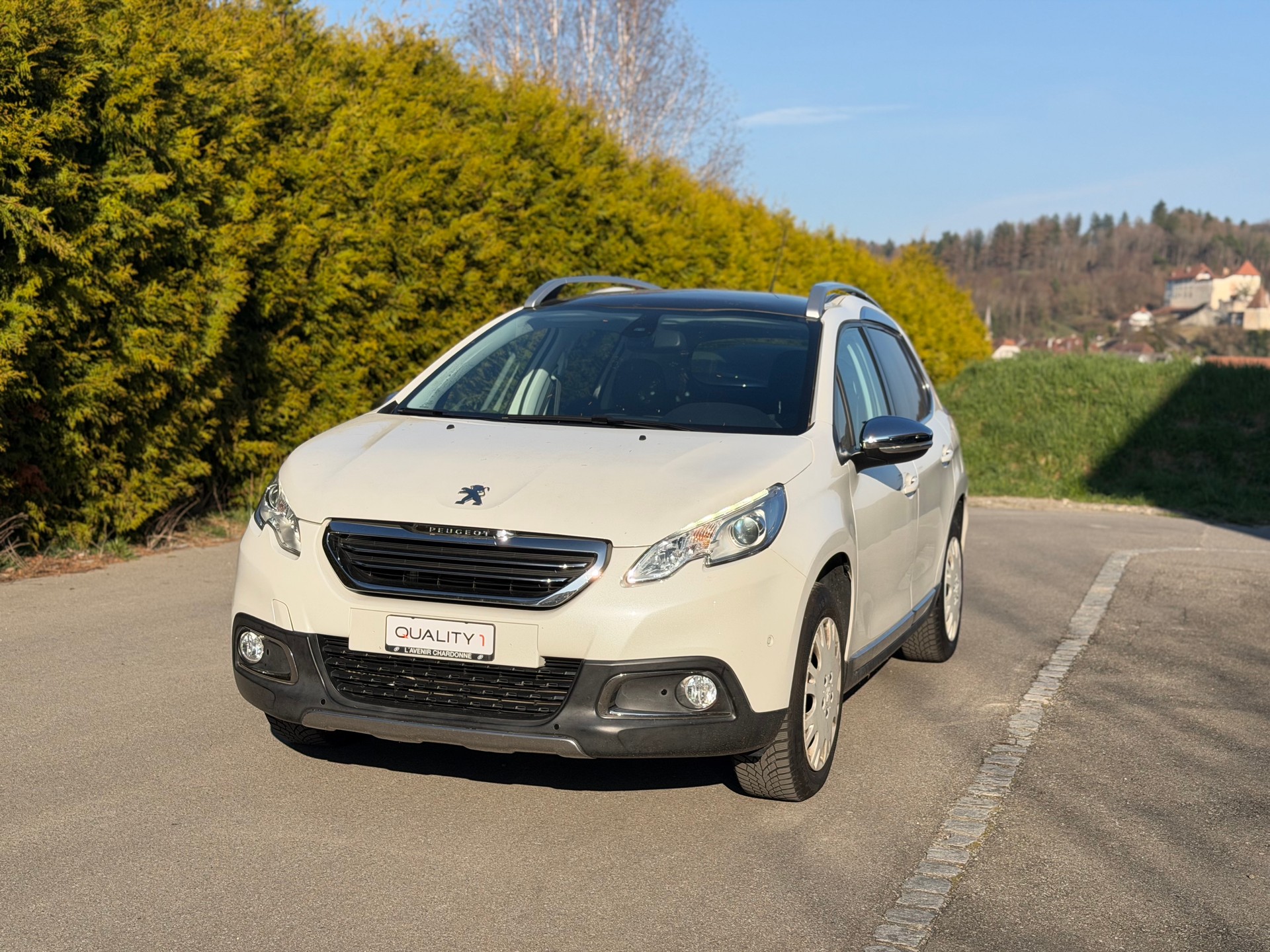 PEUGEOT 2008 1.2 Féline STT-image-0