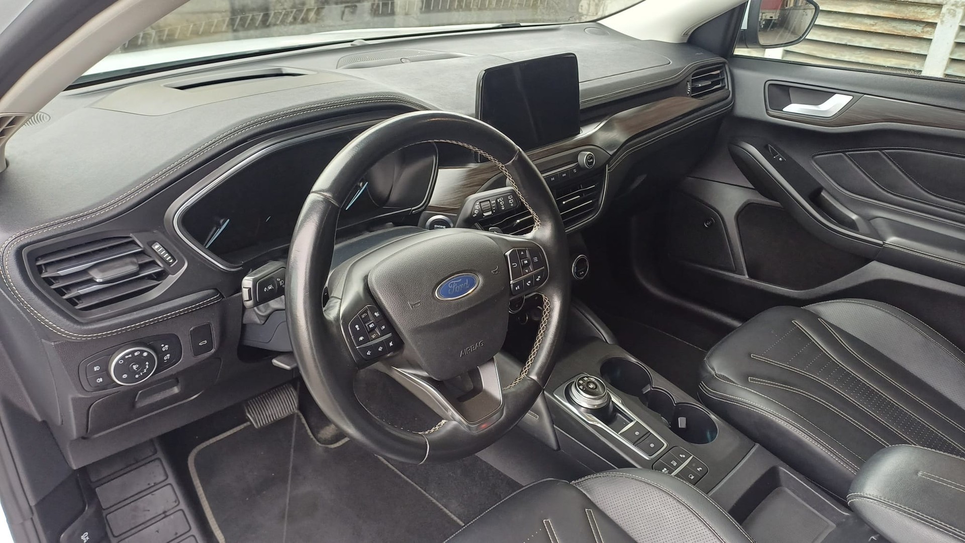 FORD Focus 2.0 TDCi Vignale Automatic, Frisch MFK-image-7