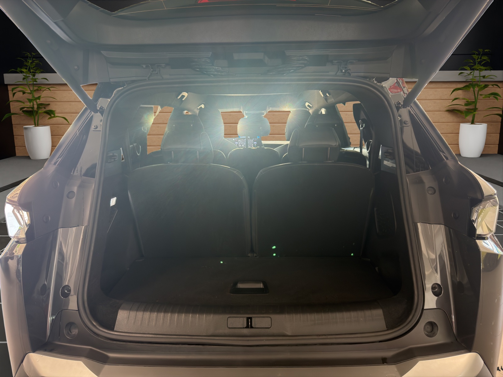PEUGEOT 5008 1.2 Hybrid 145 GT-image-8