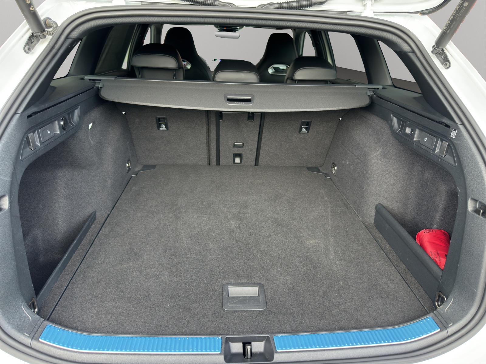 VW Passat Variant 2.0 TDI evo R-Line 4 Motion DSG *Anhängerkupplung 2200kg*-image-15