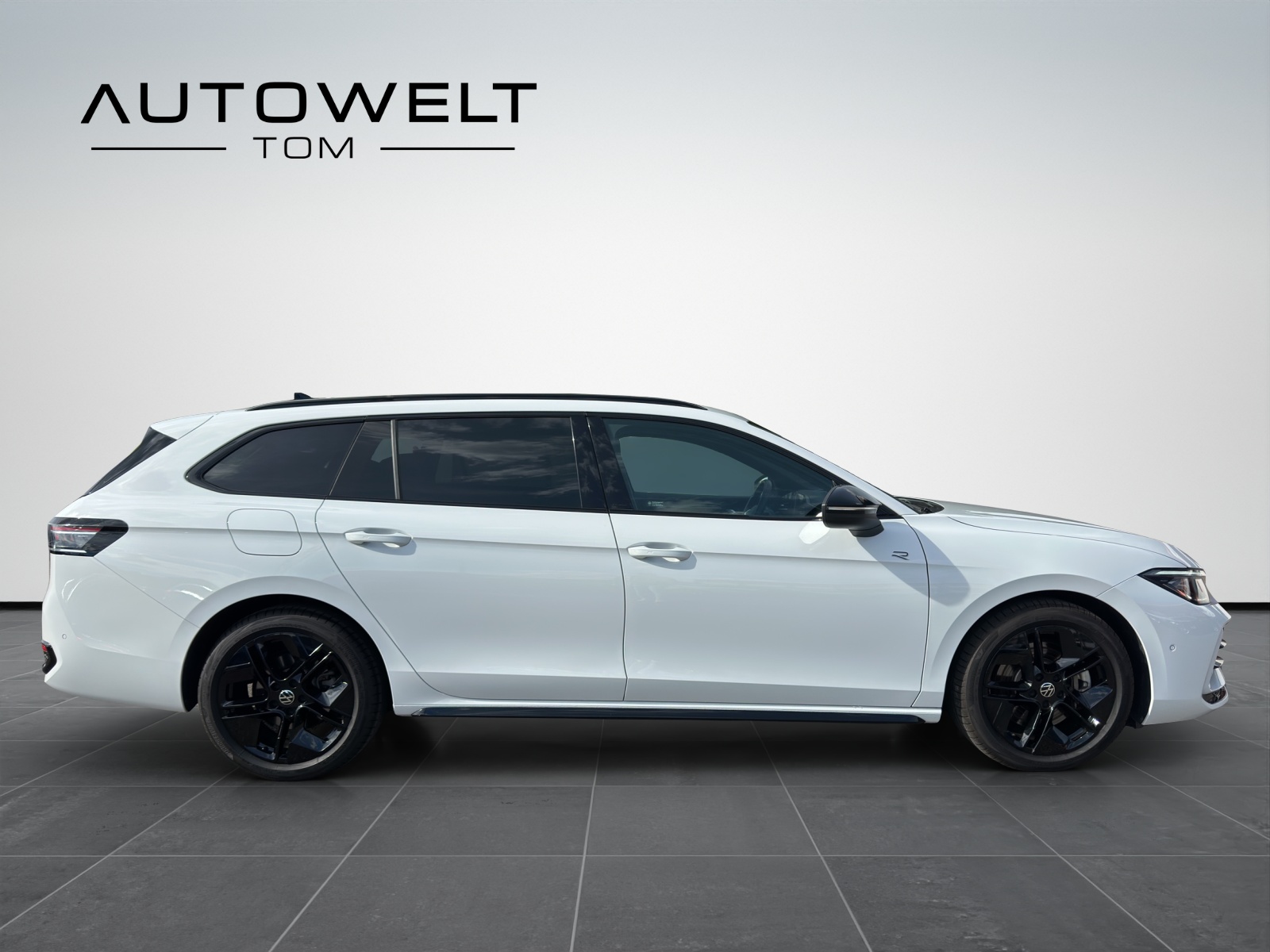 VW Passat Variant 2.0 TDI evo R-Line 4 Motion DSG *Anhängerkupplung 2200kg*-image-5