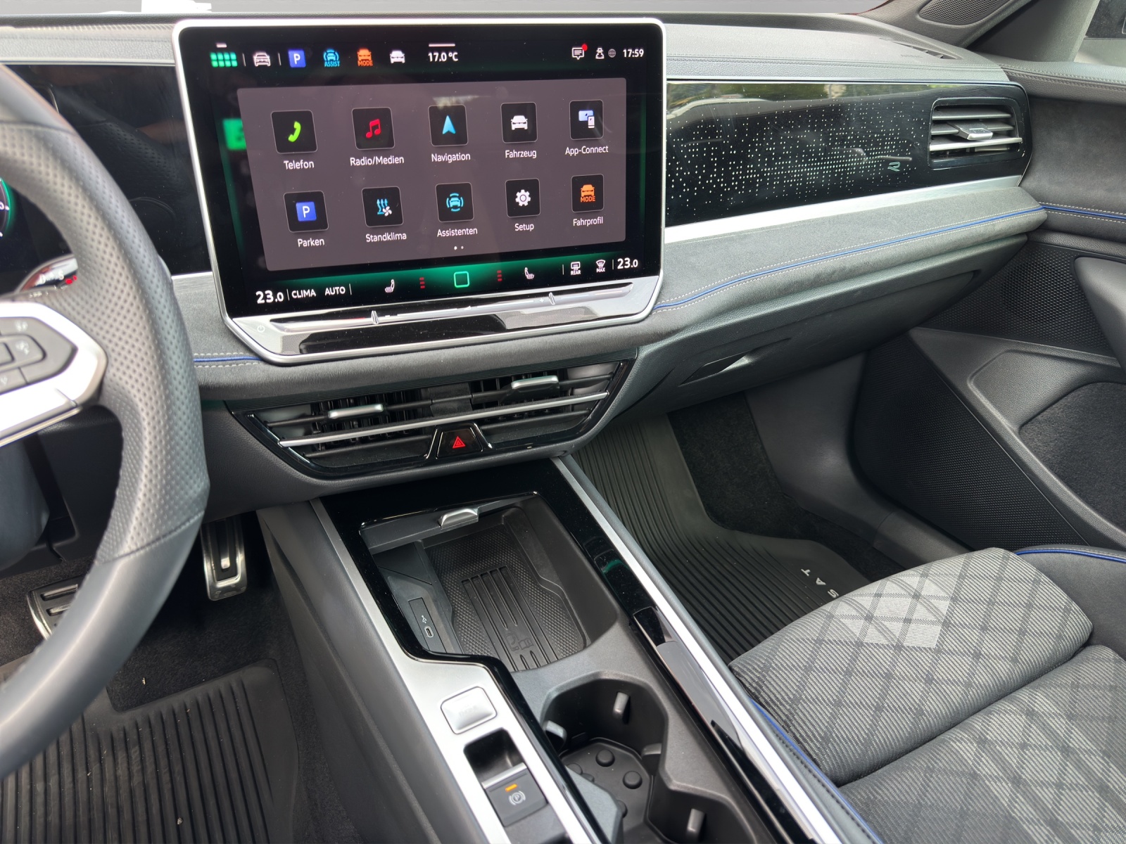 VW Passat Variant 2.0 TDI evo R-Line 4 Motion DSG *Anhängerkupplung 2200kg*-image-10