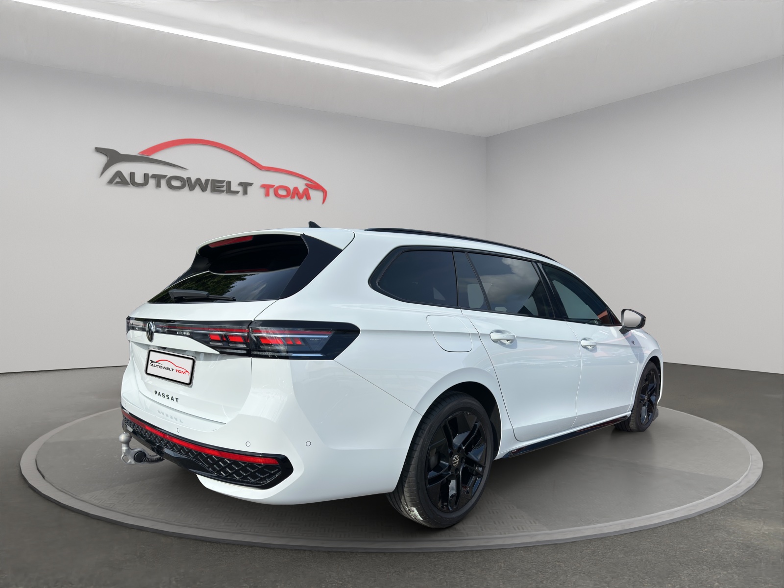 VW Passat Variant 2.0 TDI evo R-Line 4 Motion DSG *Anhängerkupplung 2200kg*-image-4