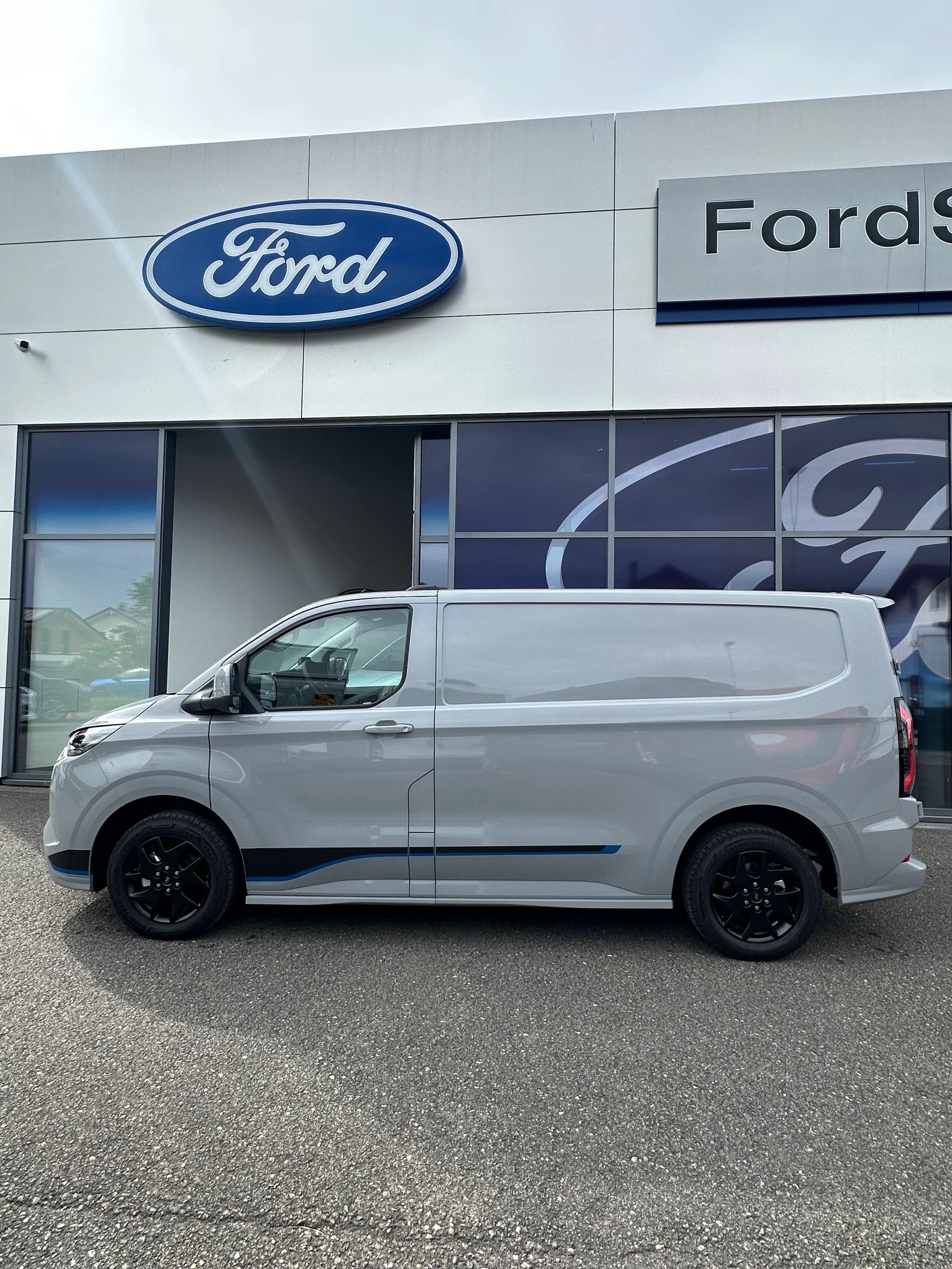 FORD Transit Custom Van 320 L1 2.5 Durat Sport/PHEV-image-2