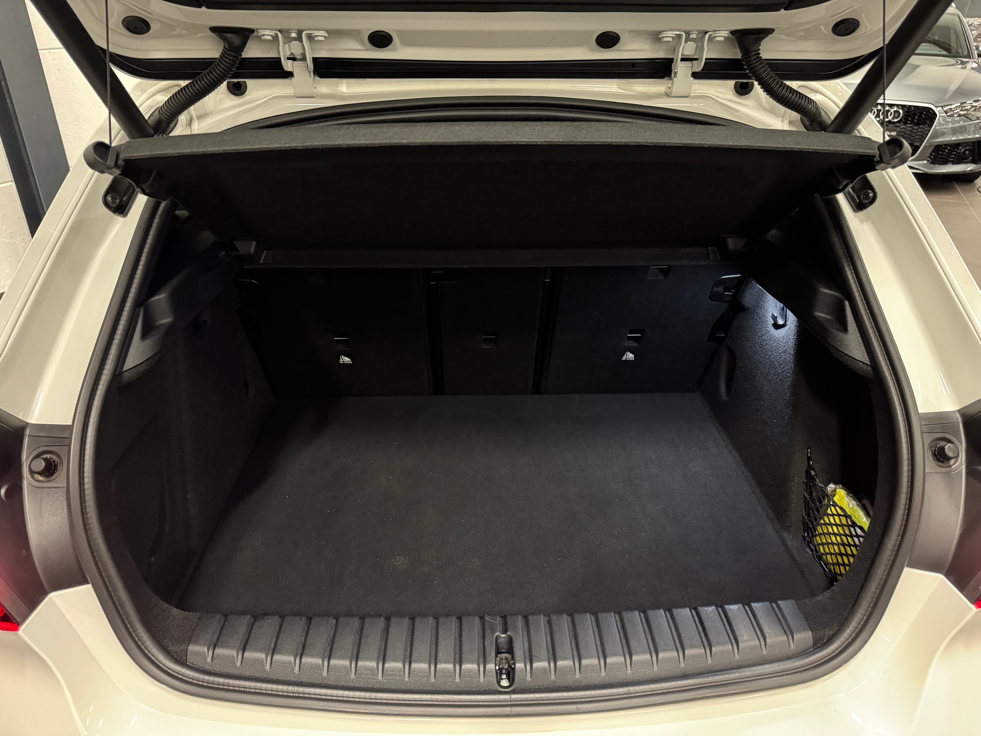 BMW 118i Pure M Sport Steptronic-image-23