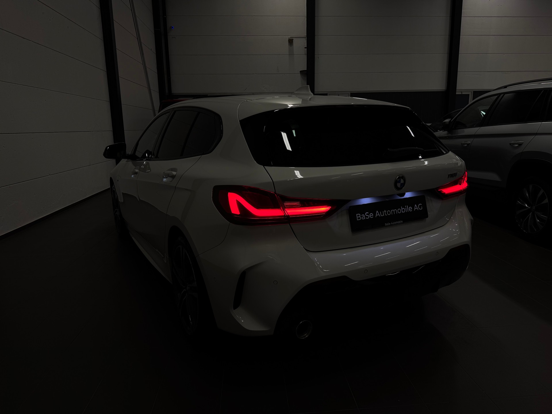 BMW 118i Pure M Sport Steptronic-image-15