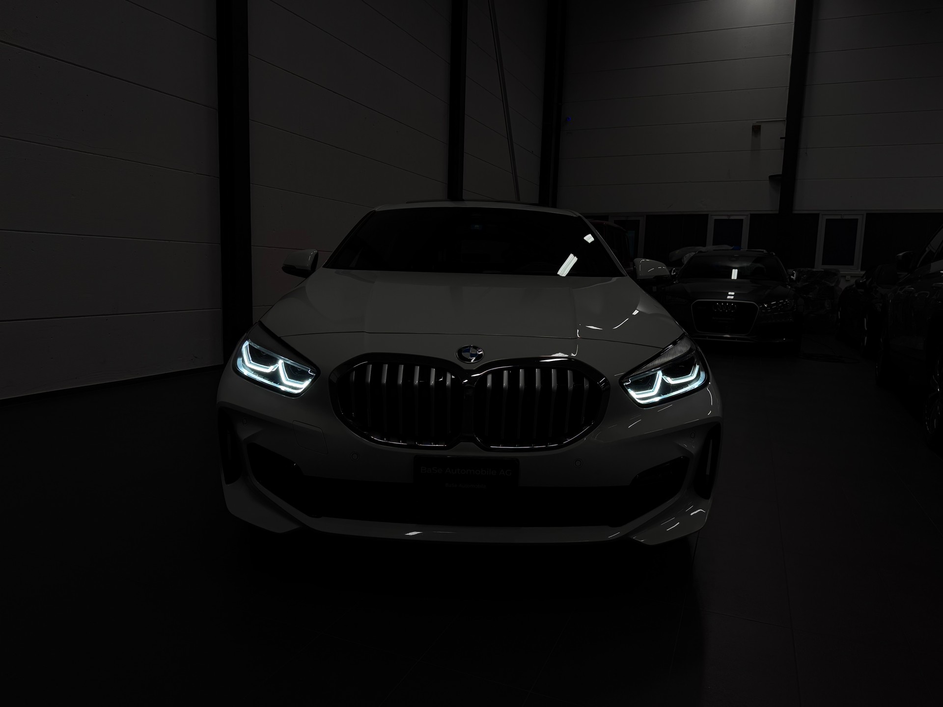 BMW 118i Pure M Sport Steptronic-image-7