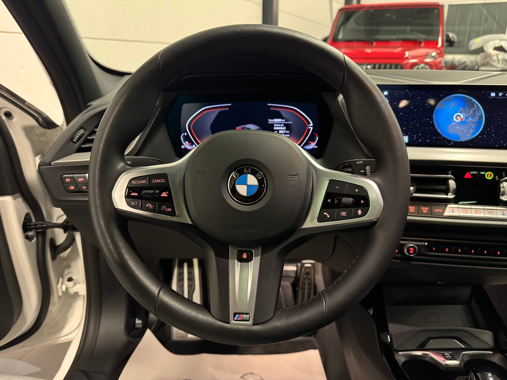 BMW 118i Pure M Sport Steptronic-image-24