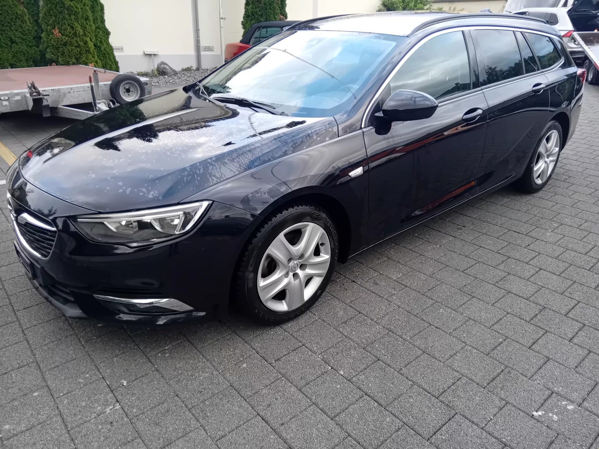 OPEL INSIGNIA 1.6 CDTi Sports Tourer-image-3