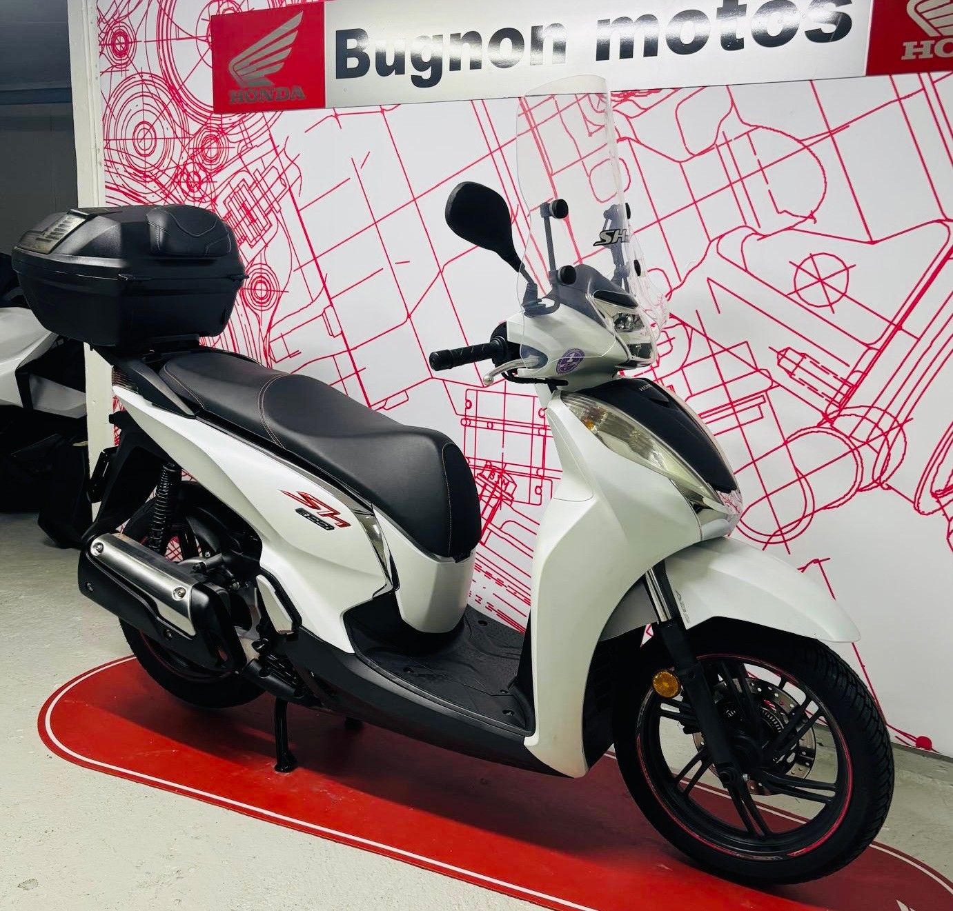 HONDA SH 300 i ABS-showroom-element-1