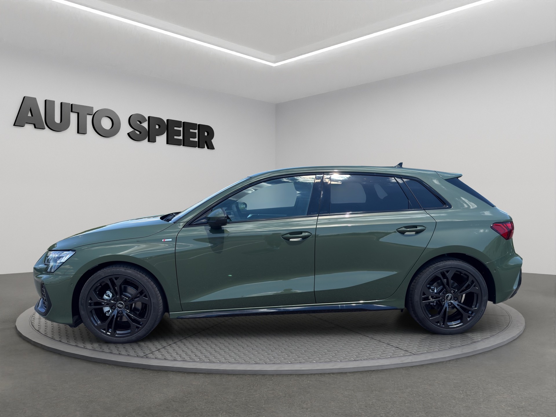 AUDI A3 Sportback 1.5 TFSI S Line S-Tronic-showroom-element-1