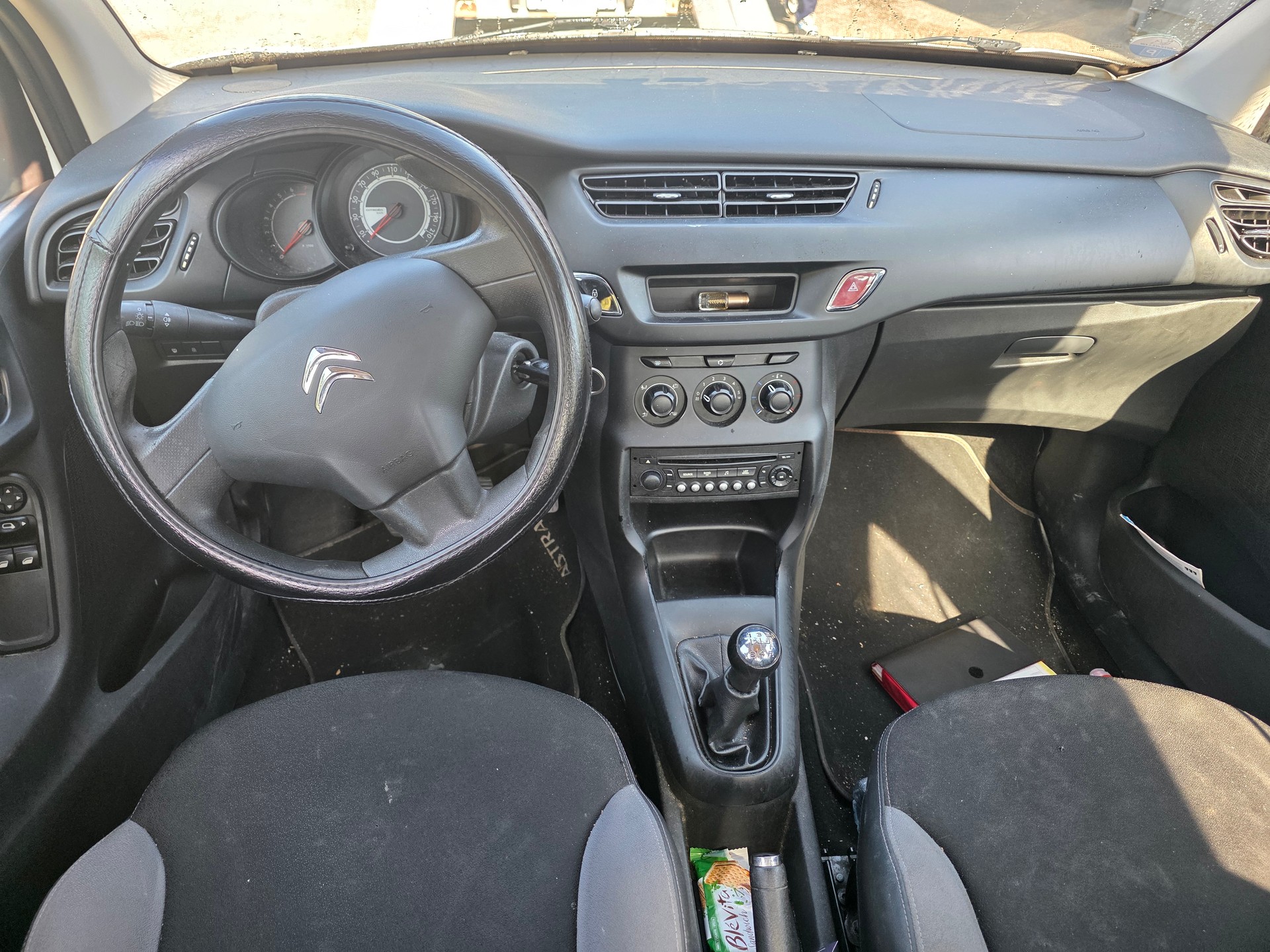 CITROEN C3 1.0i Attraction-image-6