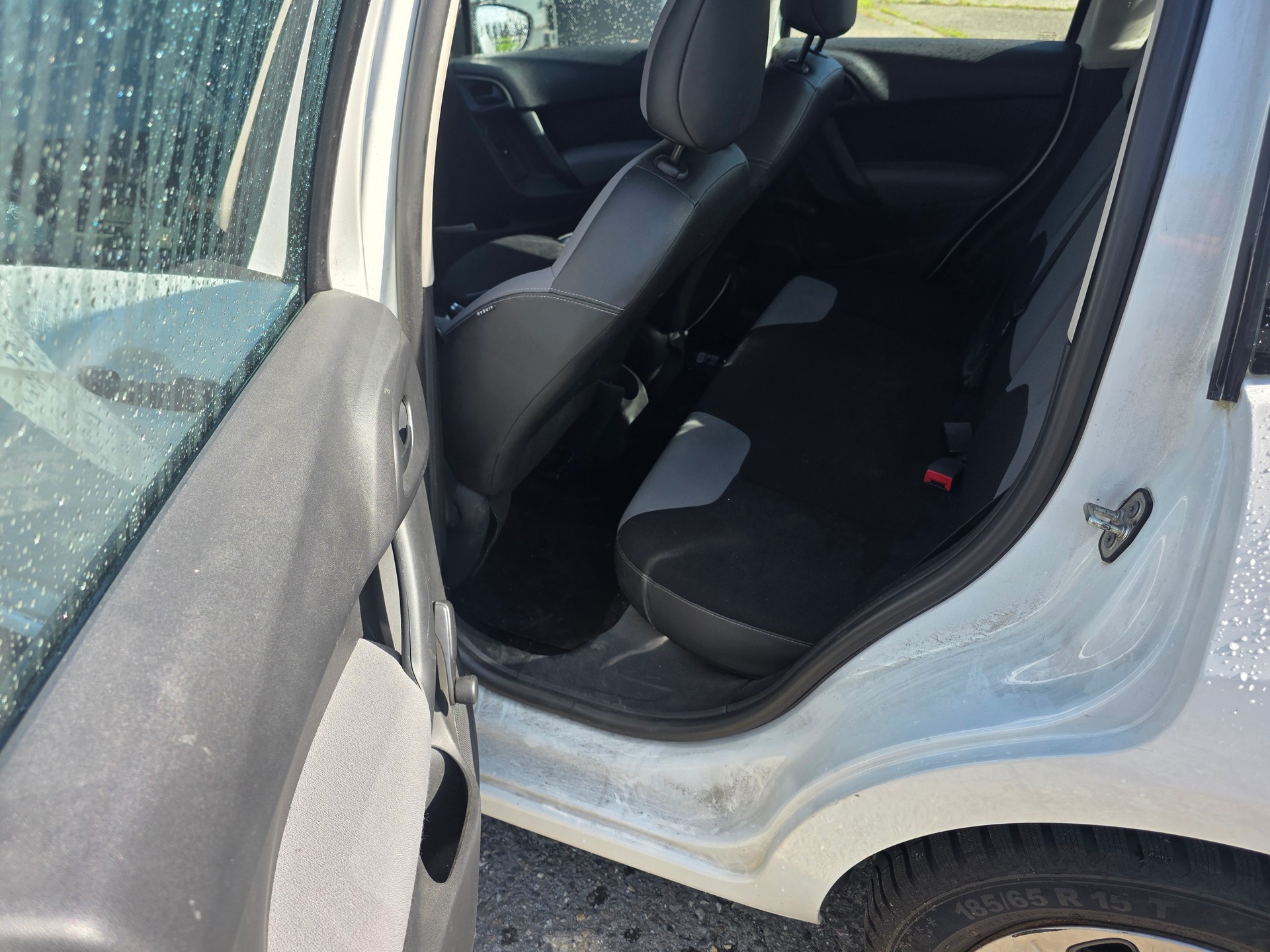 CITROEN C3 1.0i Attraction-image-5