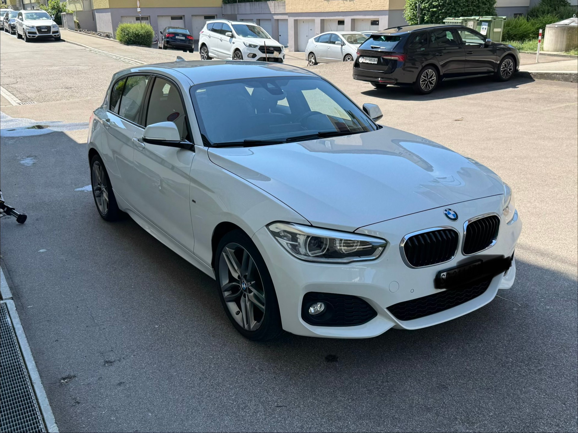 BMW 118d xDrive-image-1