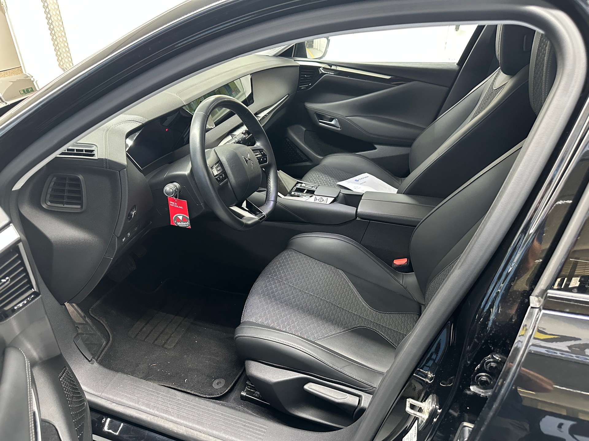 DS AUTOMOBILES DS 4 1.6 E-Tense Trocadero-image-7