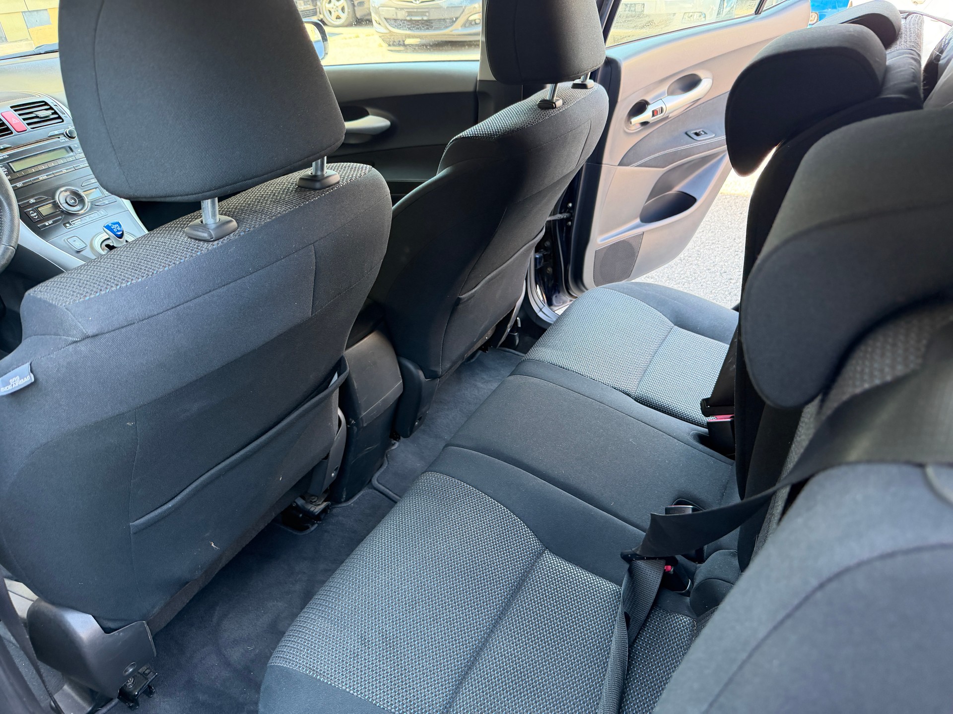 TOYOTA Auris 1.8 16V HSD Linea Sol-image-11