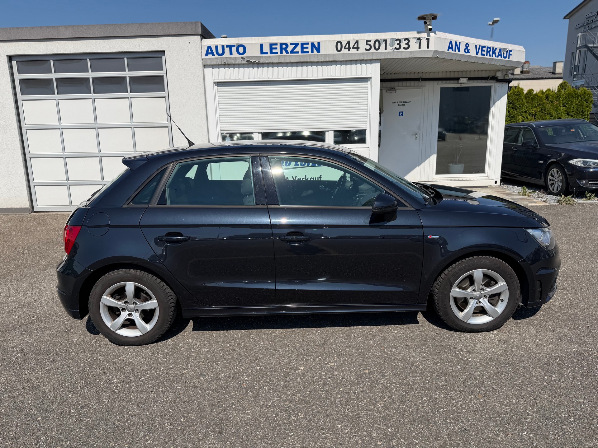 AUDI A1 Sportback 1.4 TFSI Attraction S-tronic-image-3