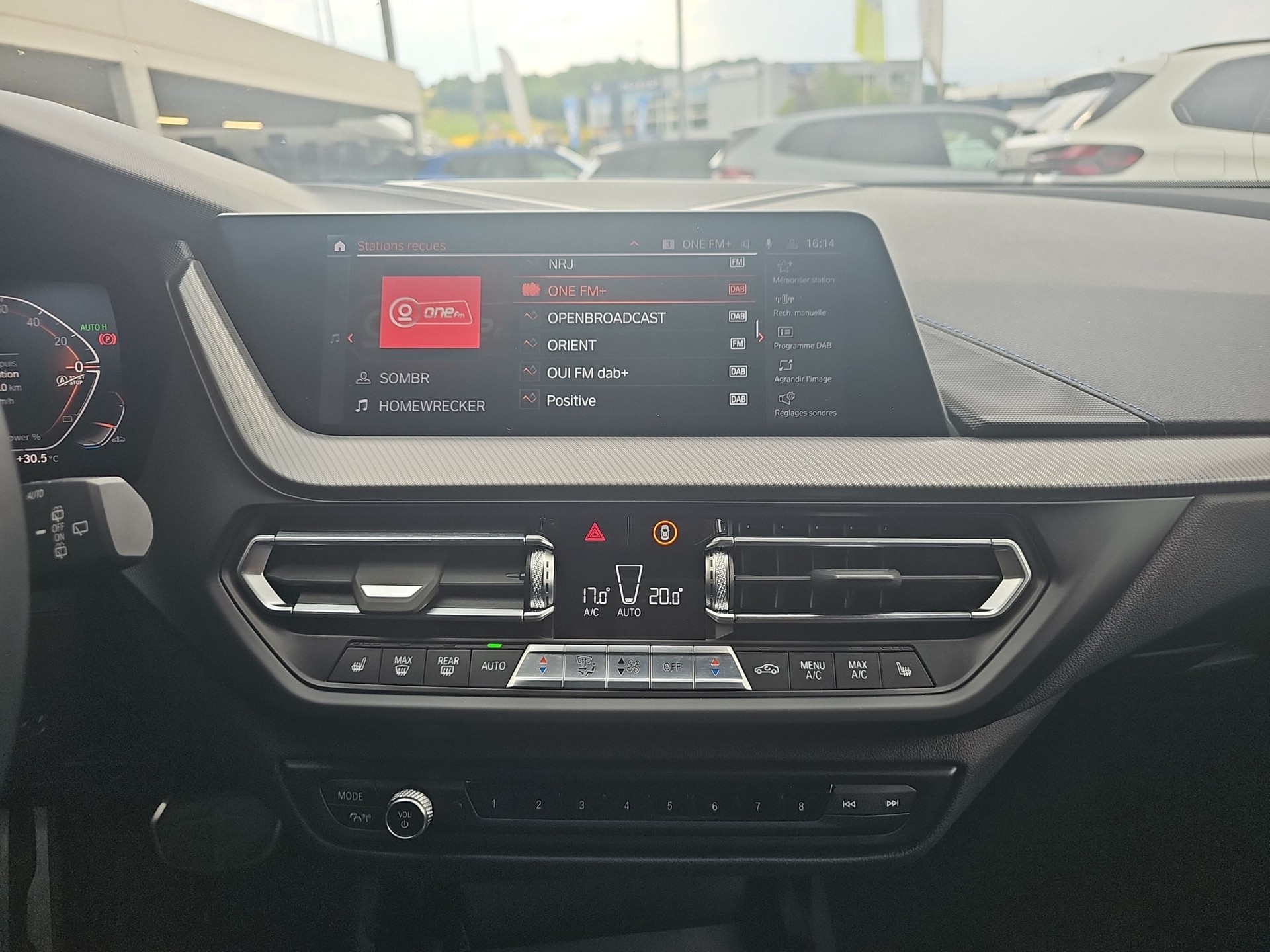 BMW 118i M Sport Steptronic-image-10