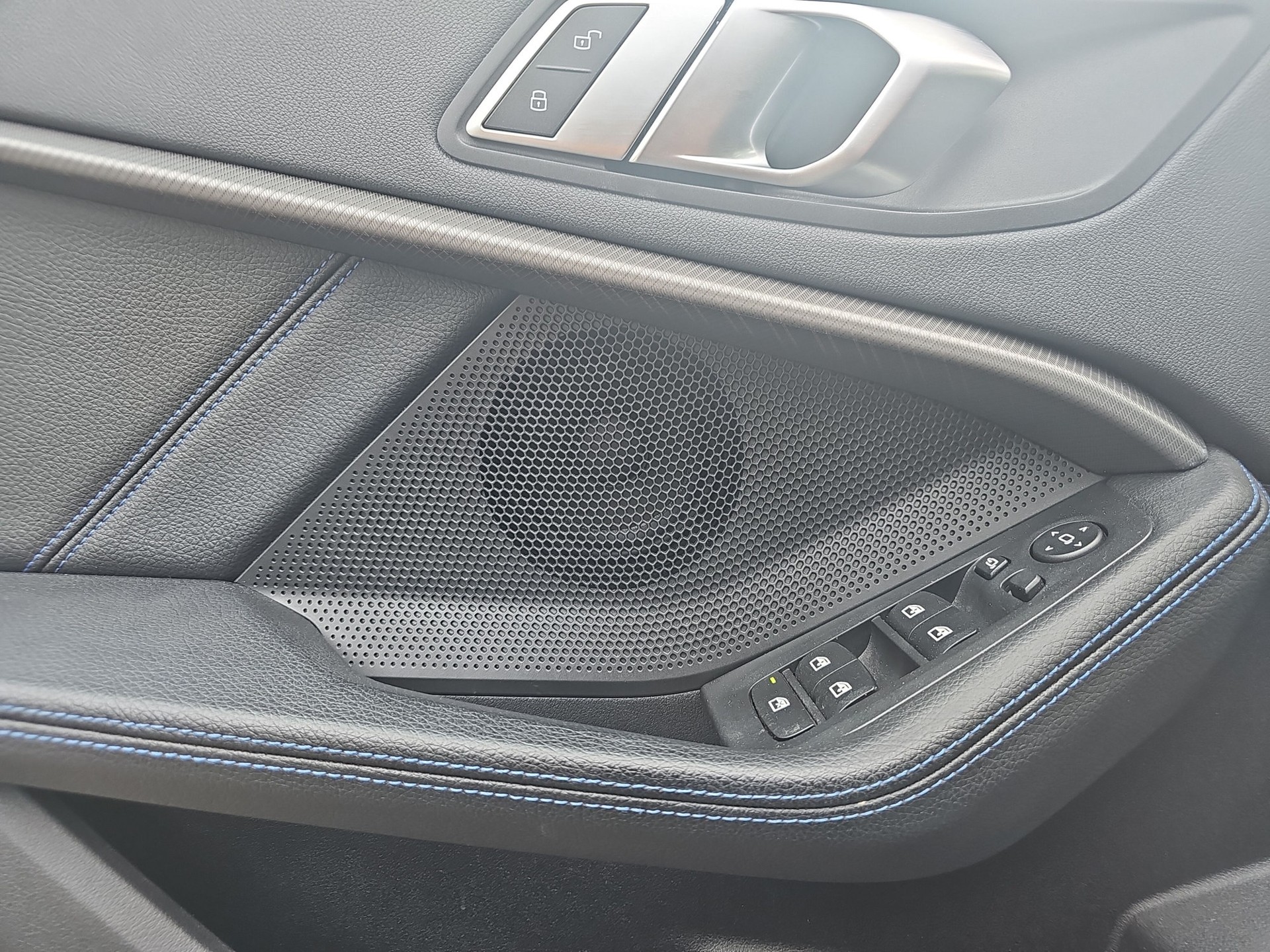 BMW 118i M Sport Steptronic-image-16