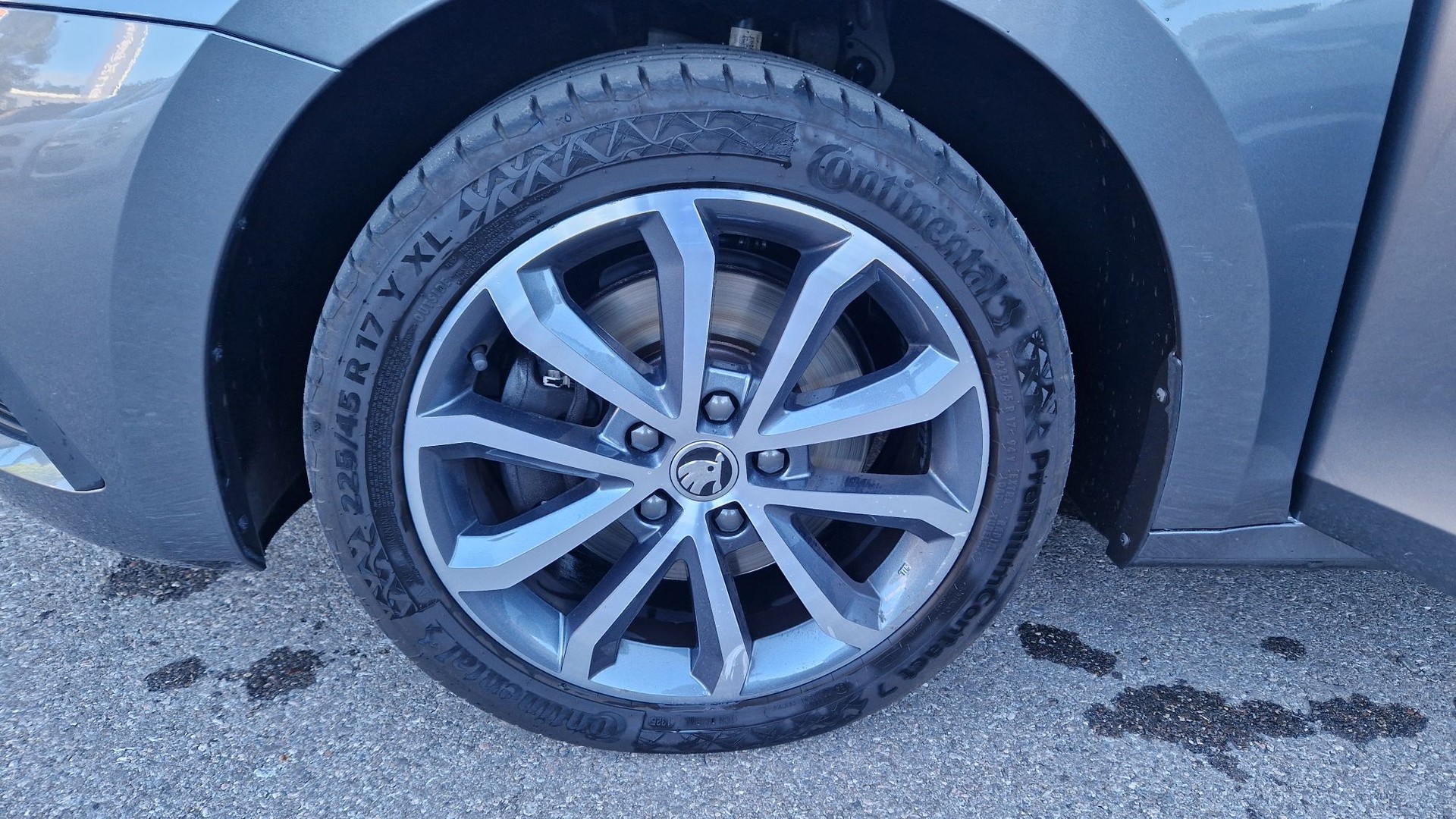 SKODA Octavia Combi 2.0 TSI Ambition DSG 4x4-image-4