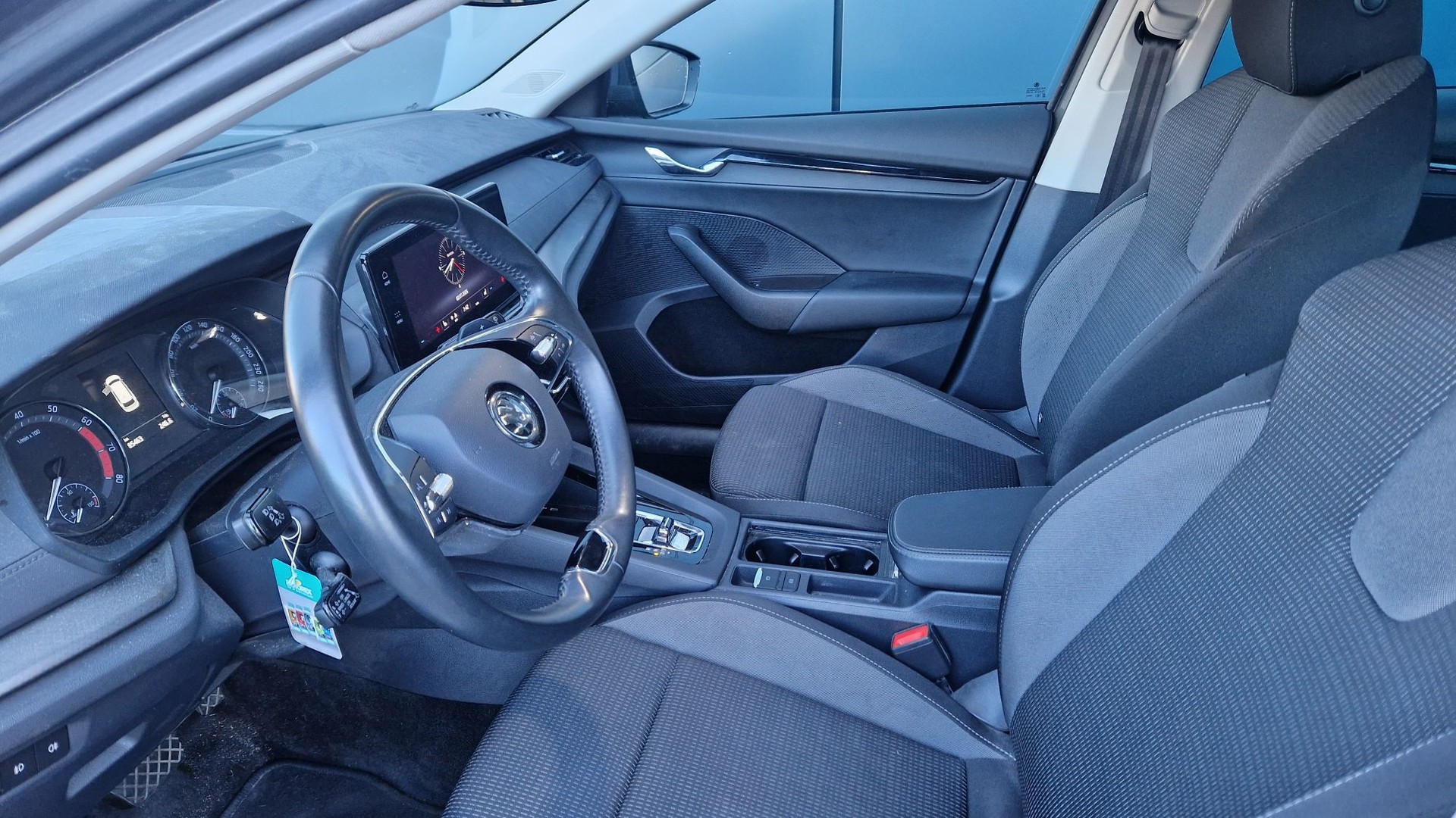 SKODA Octavia Combi 2.0 TSI Ambition DSG 4x4-image-8