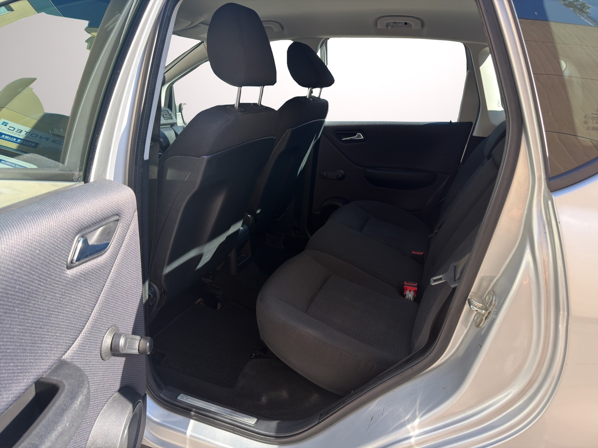 MERCEDES-BENZ A 170 Avantgarde Edition A-image-11
