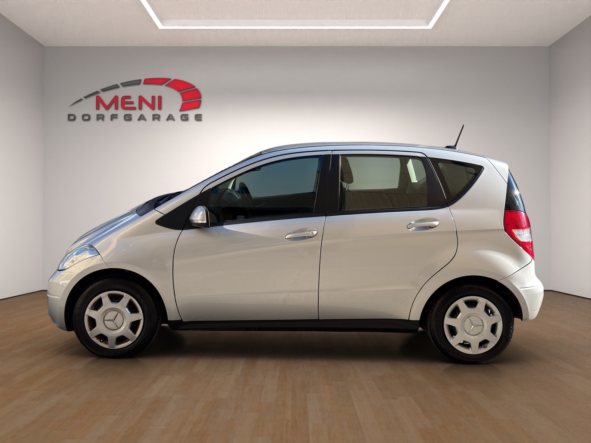 MERCEDES-BENZ A 170 Avantgarde Edition A-image-3