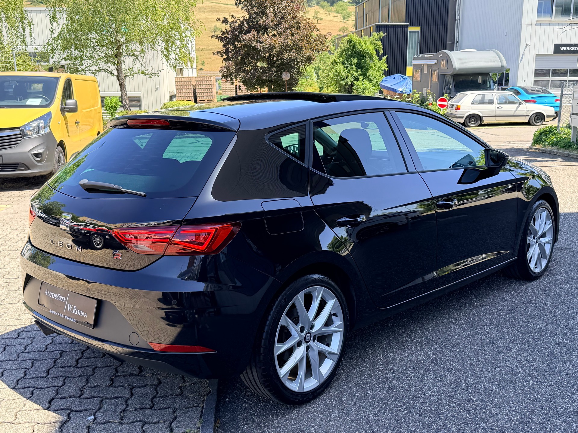 SEAT Leon 1.8 TSI FR-image-2