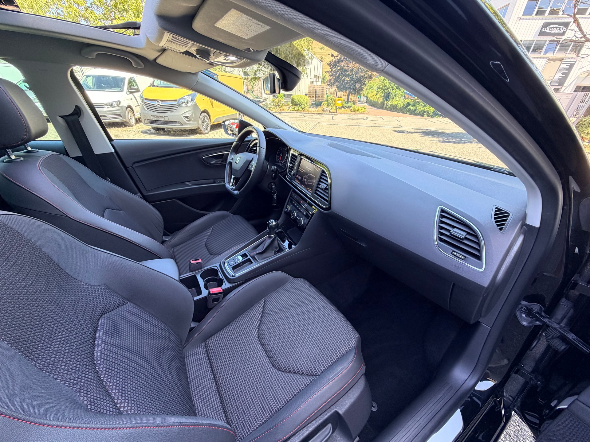 SEAT Leon 1.8 TSI FR-image-8