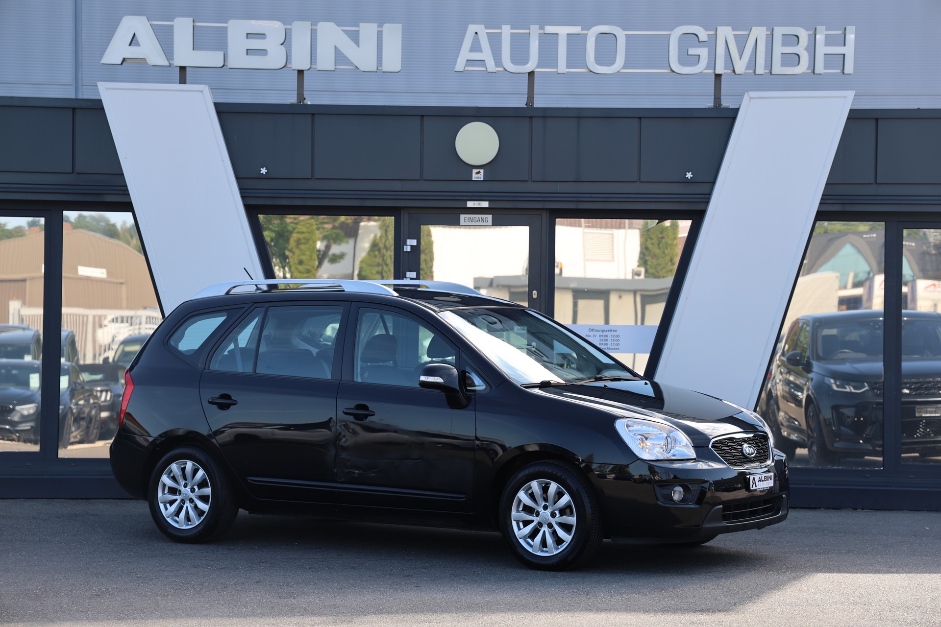 KIA Carens 2.0 CVVT Trend Automatic-showroom-element-1