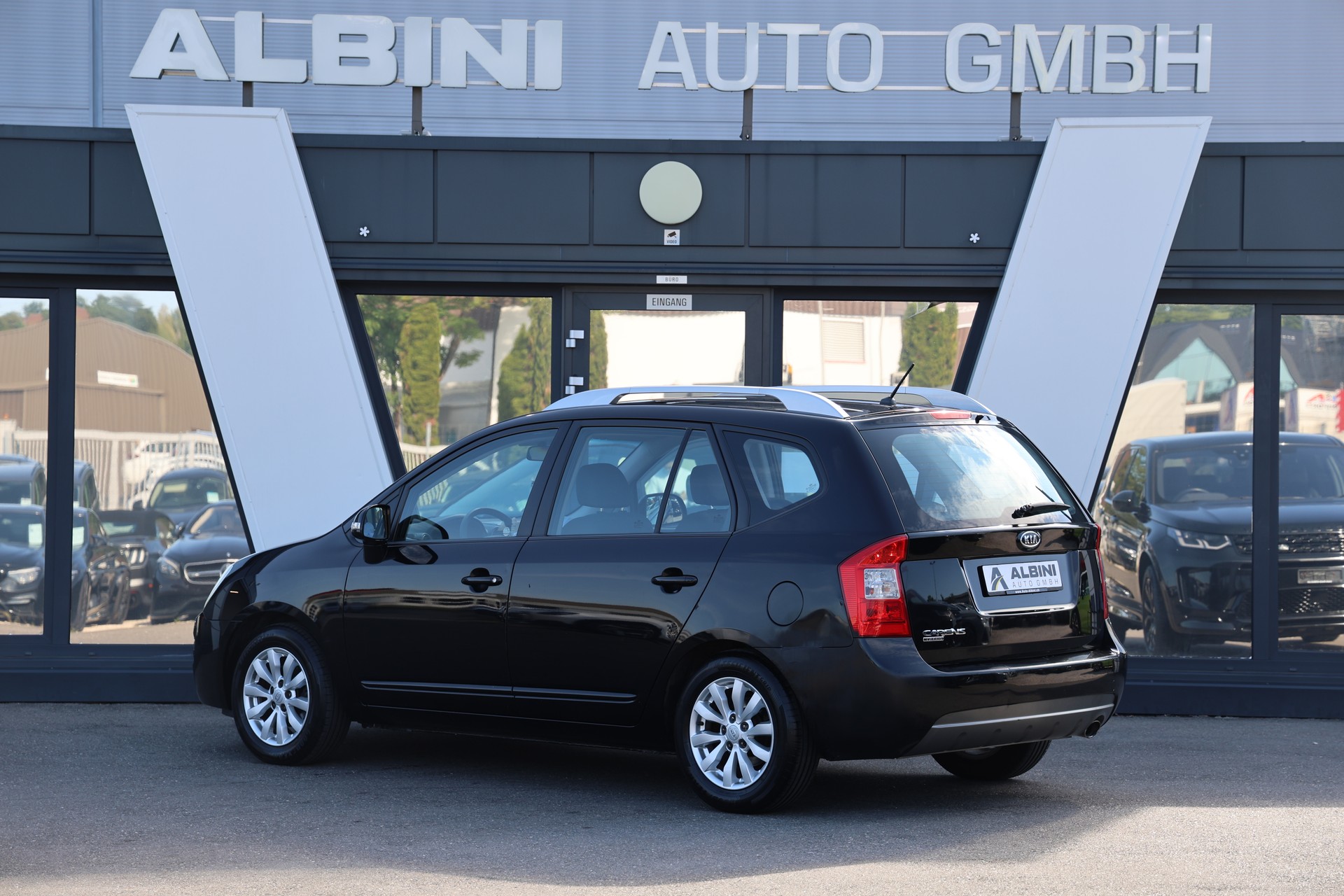 KIA Carens 2.0 CVVT Trend Automatic-showroom-element-3