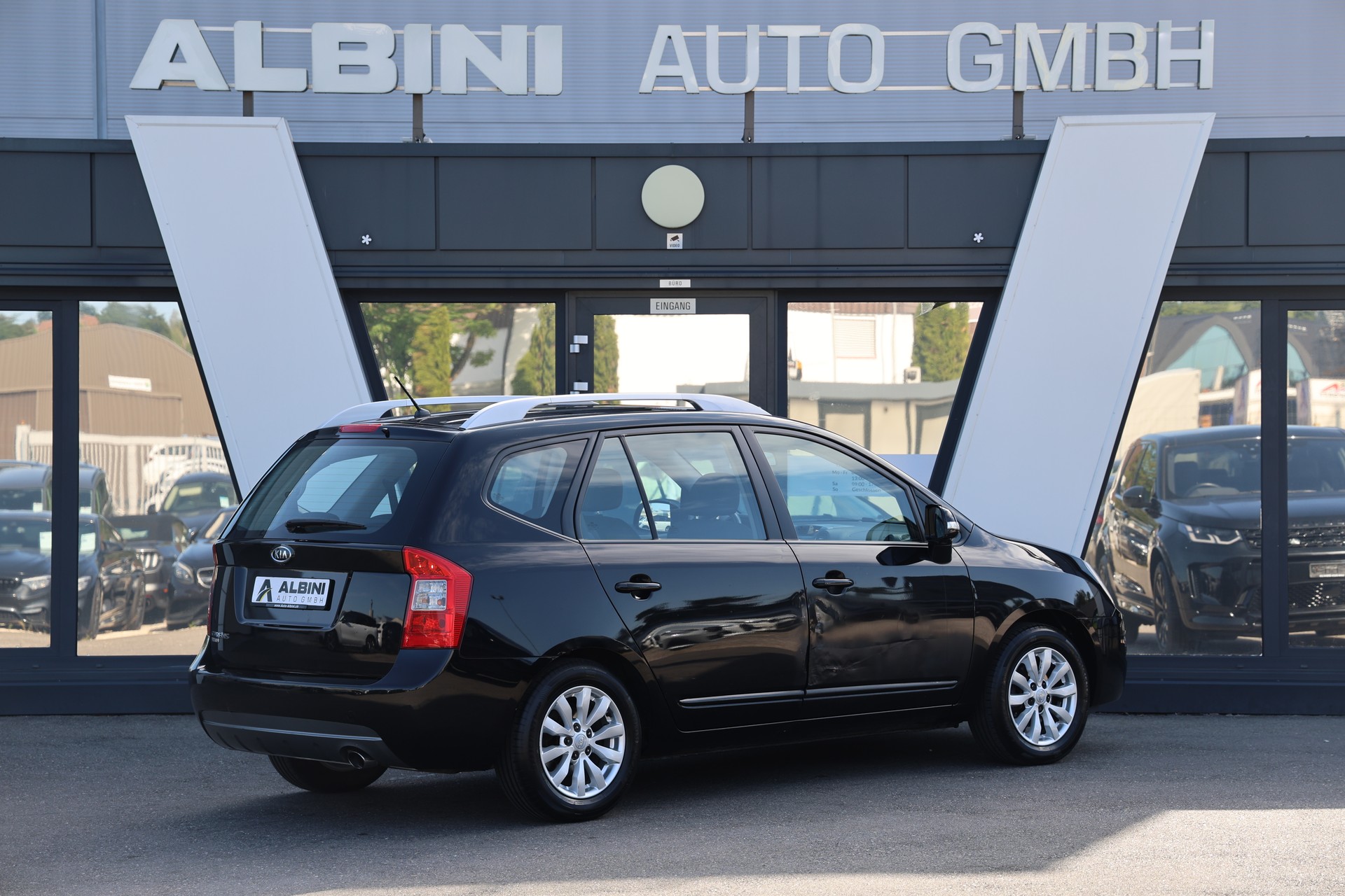KIA Carens 2.0 CVVT Trend Automatic-showroom-element-2