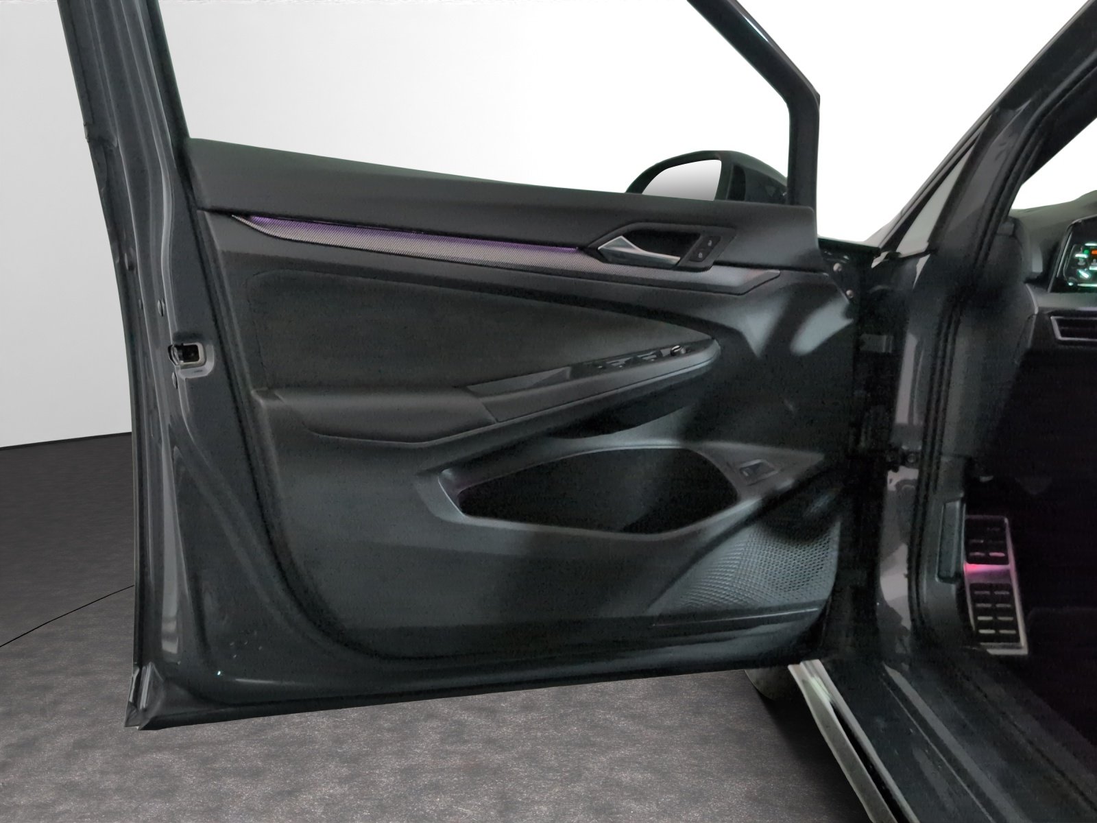 VW Golf Variant 2.0 TSI R-Line DSG 4 Motion-image-13