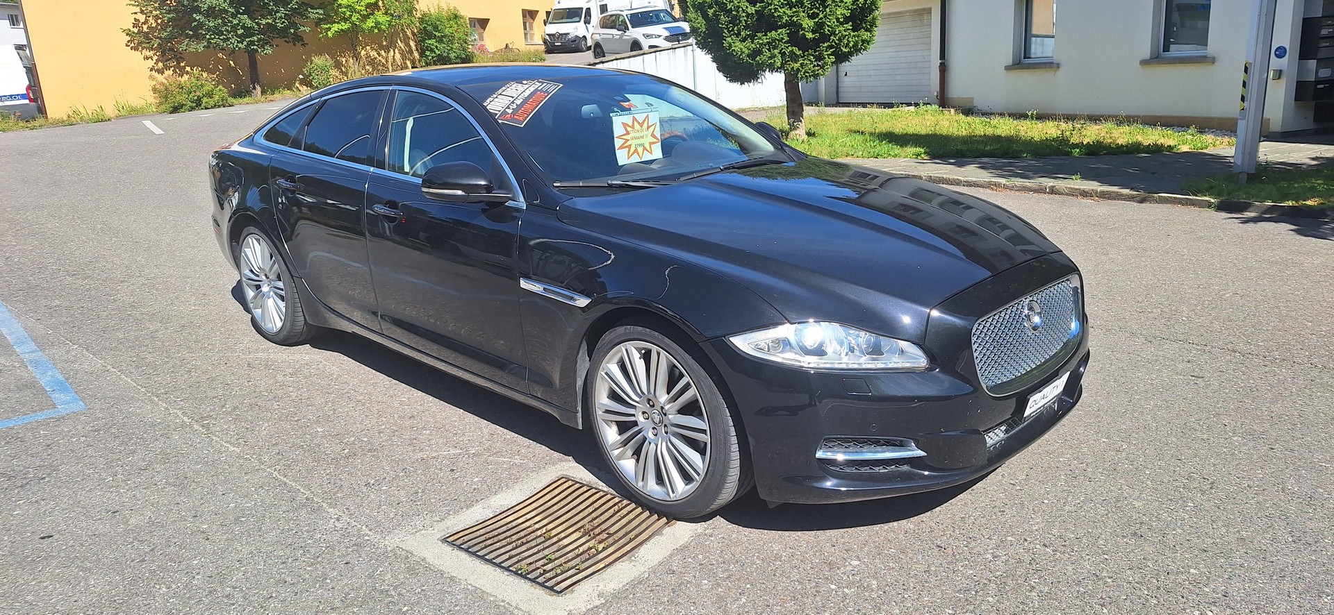 JAGUAR XJ 3.0d V6 Premium Luxury Automatic-image-7
