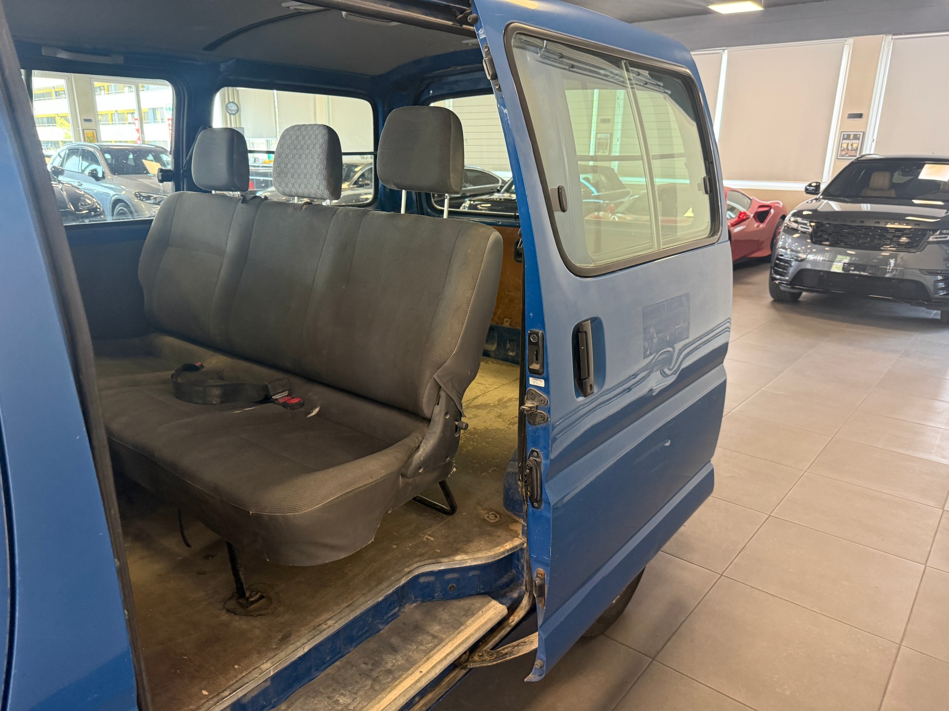 TOYOTA Hiace D-4D Kombi/Werk 4WD-image-9