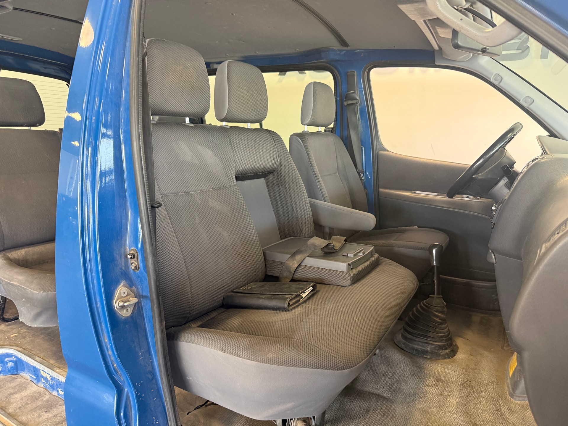 TOYOTA Hiace D-4D Kombi/Werk 4WD-image-7