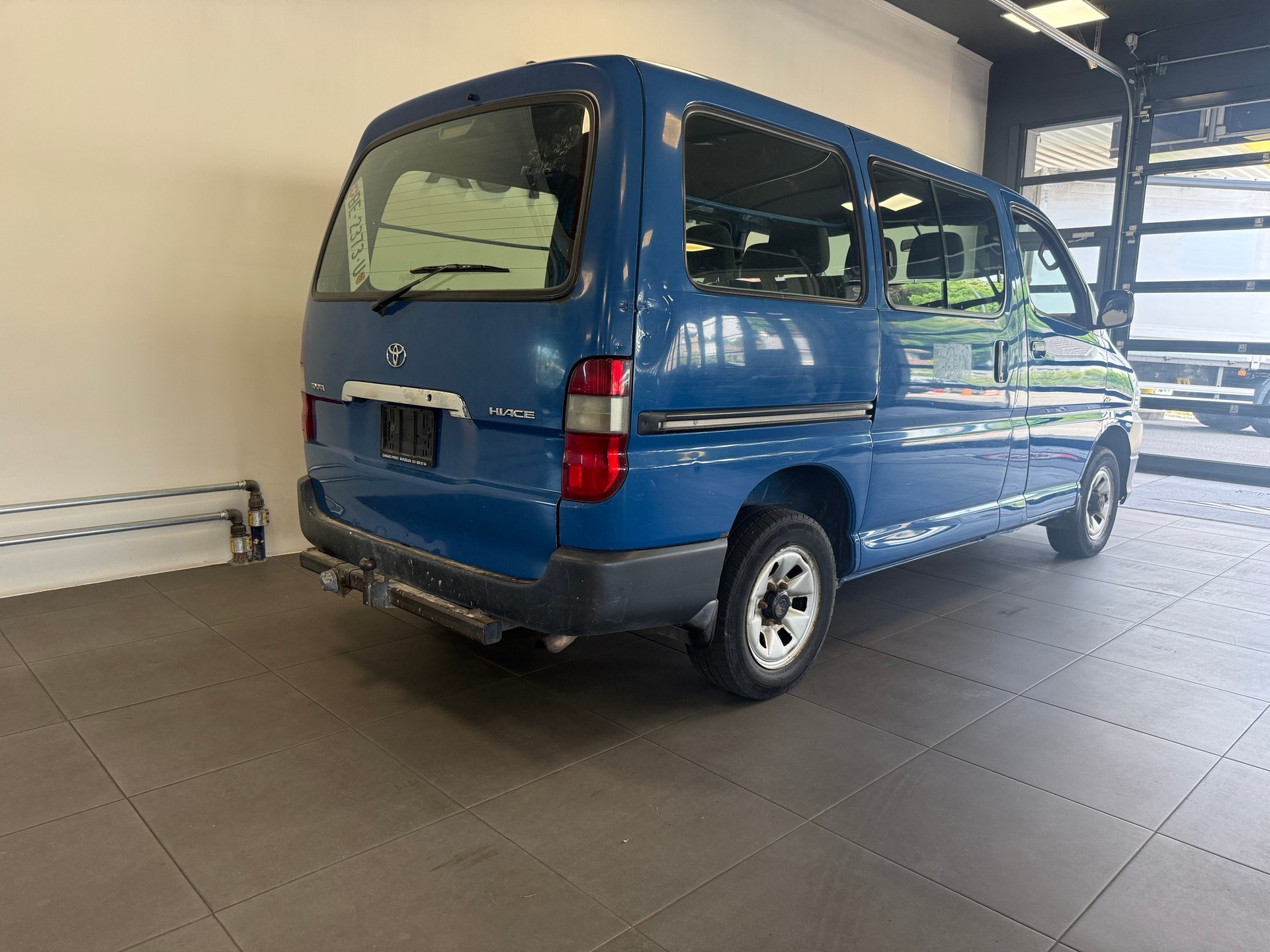 TOYOTA Hiace D-4D Kombi/Werk 4WD-image-2