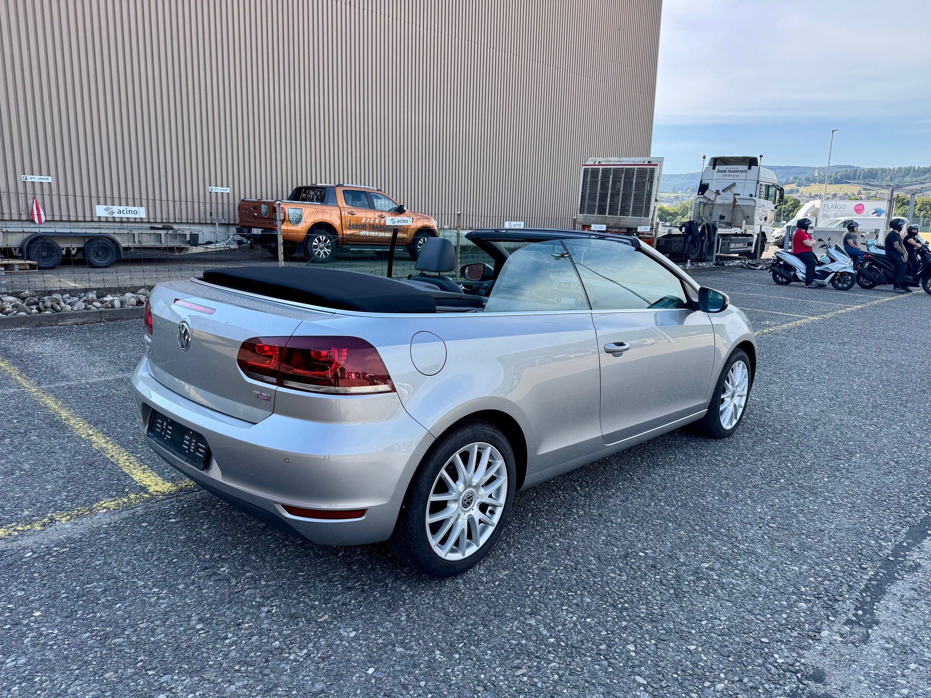 VW Golf Cabrio 1.4 TSI DSG-image-2