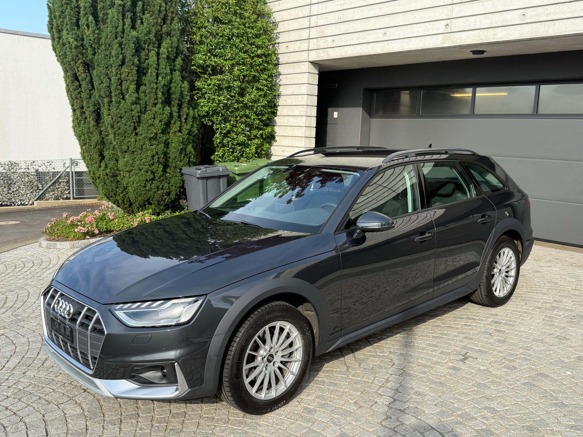 AUDI 2.0 40 TDI Attraction quattro S-Tronic-image-0