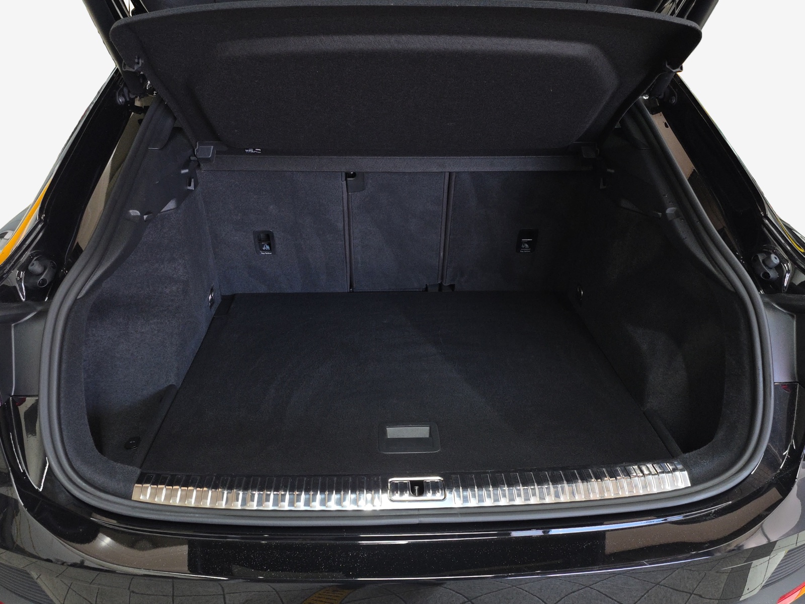 AUDI Q3 Sportback 35 TFSI S line Attraction S-tronic-image-11