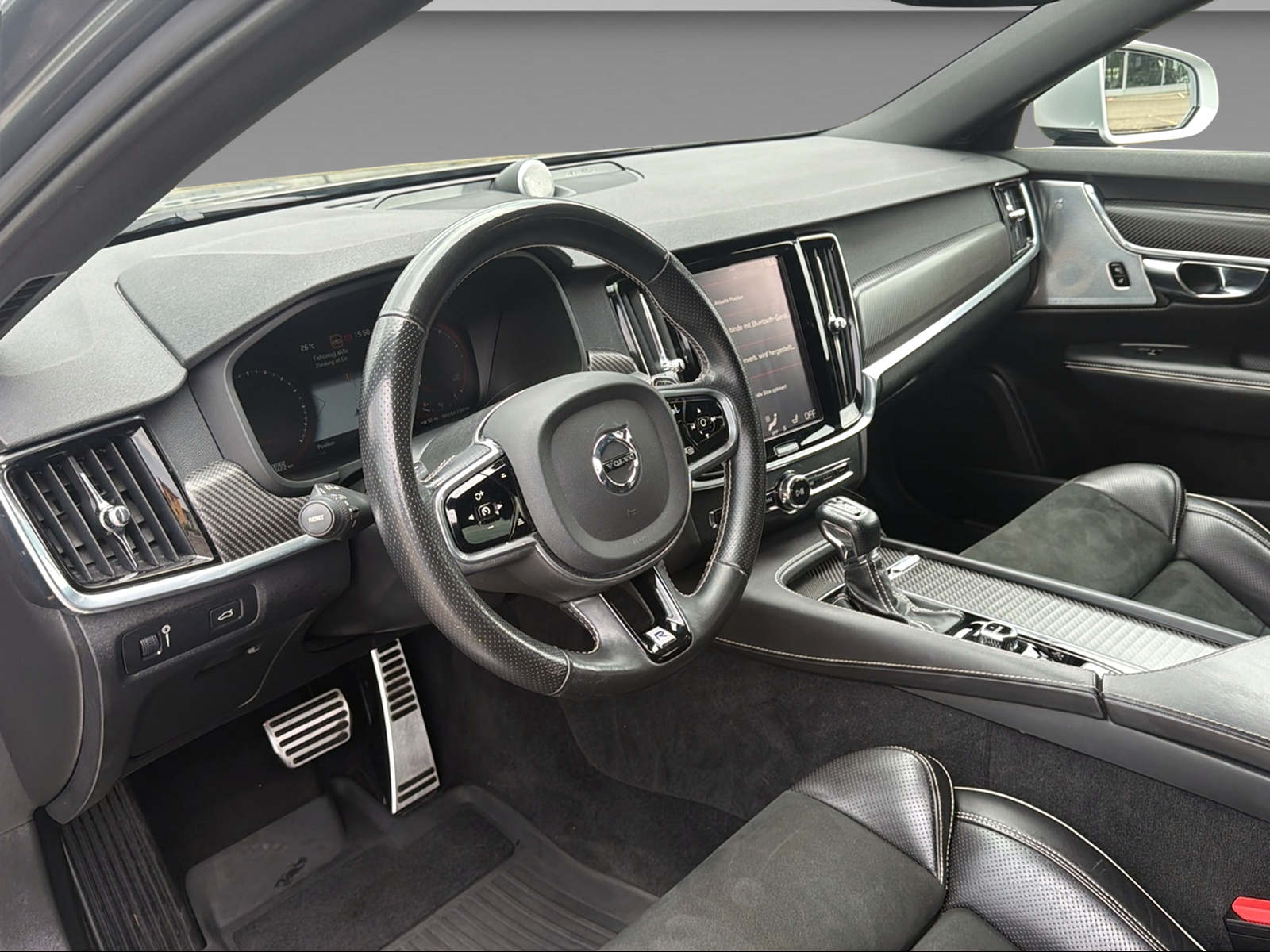 VOLVO V90 2.0 T6 R-Design AWD-image-12