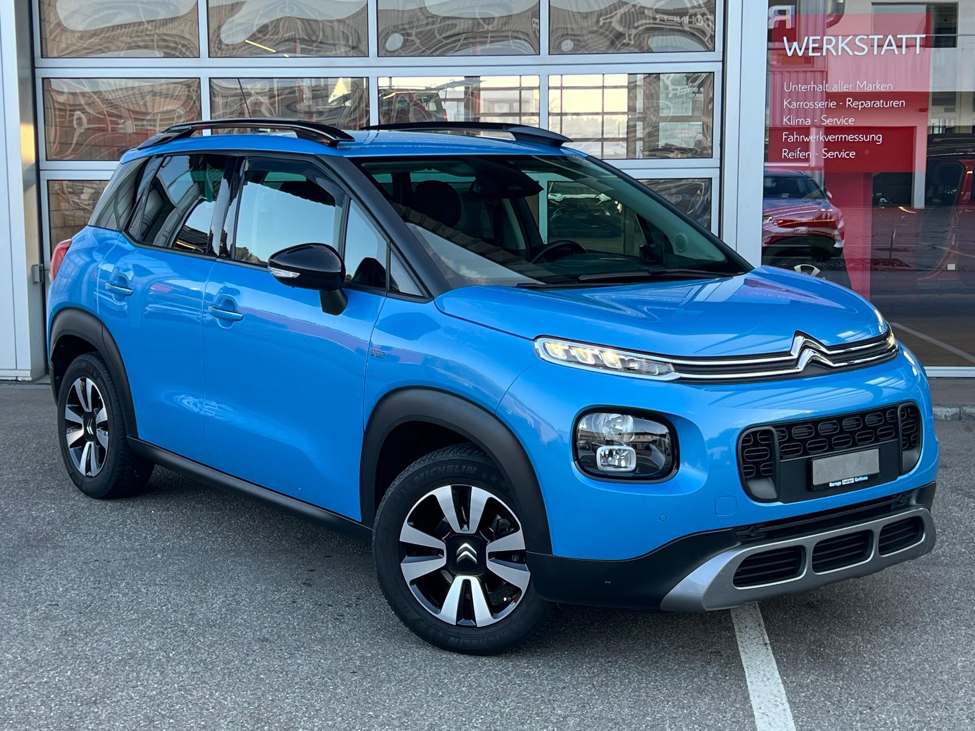 CITROEN C3 Aircross 1.2 PureTech 110 Shine-image-0