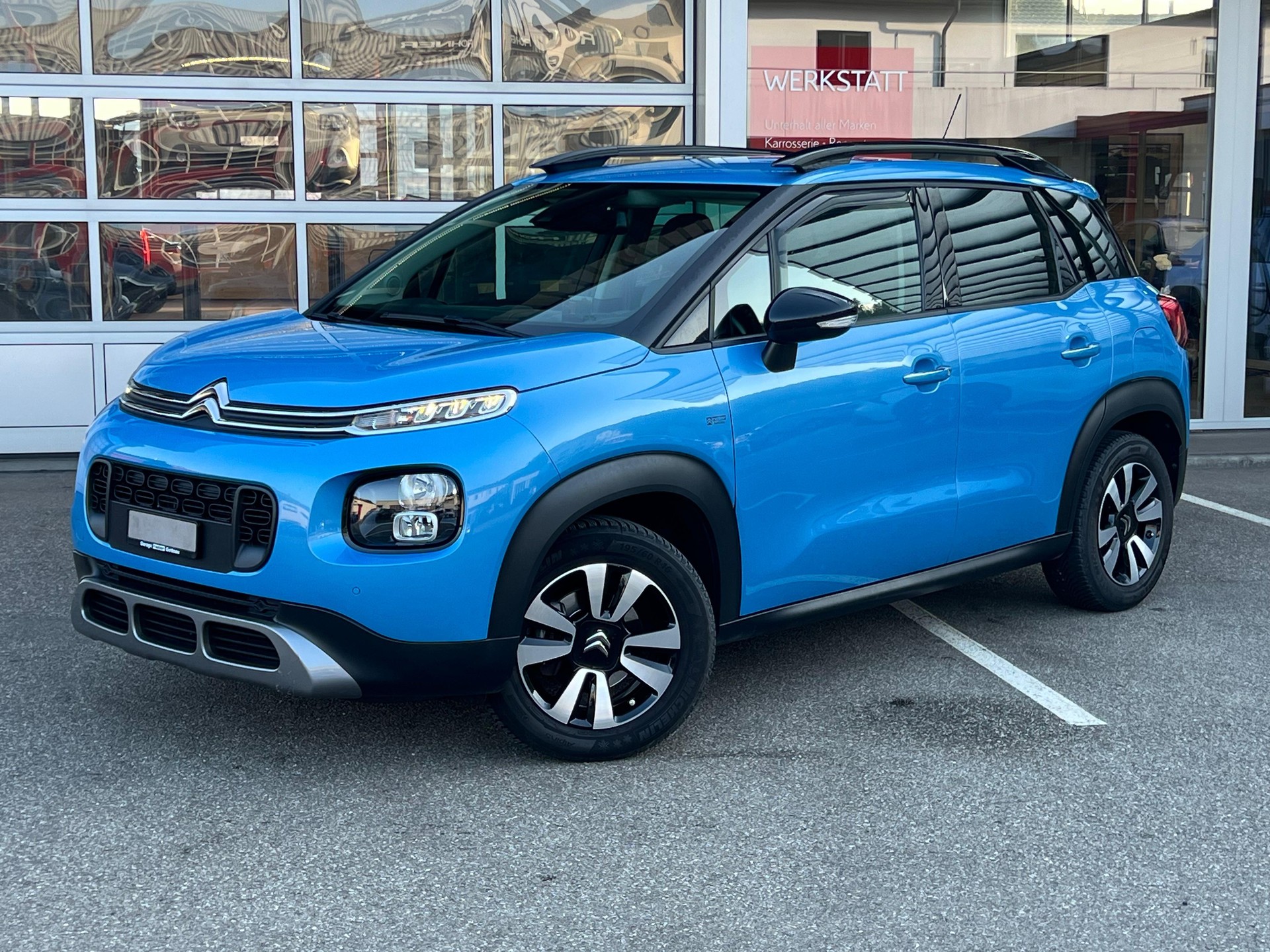 CITROEN C3 Aircross 1.2 PureTech 110 Shine-image-2