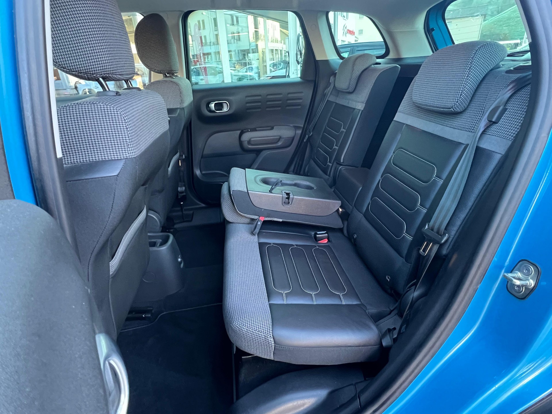 CITROEN C3 Aircross 1.2 PureTech 110 Shine-image-10