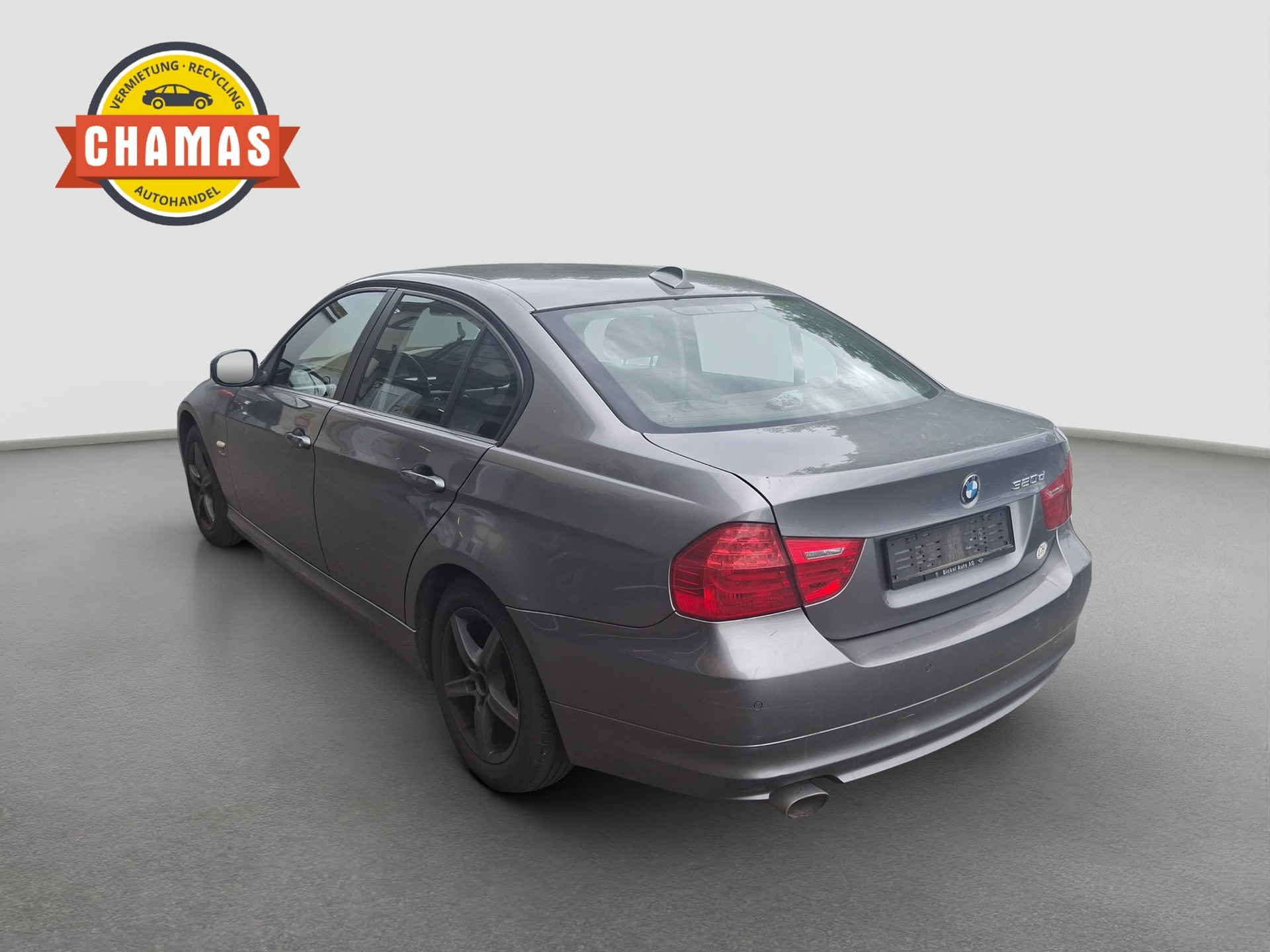 BMW 320d xDrive-image-3