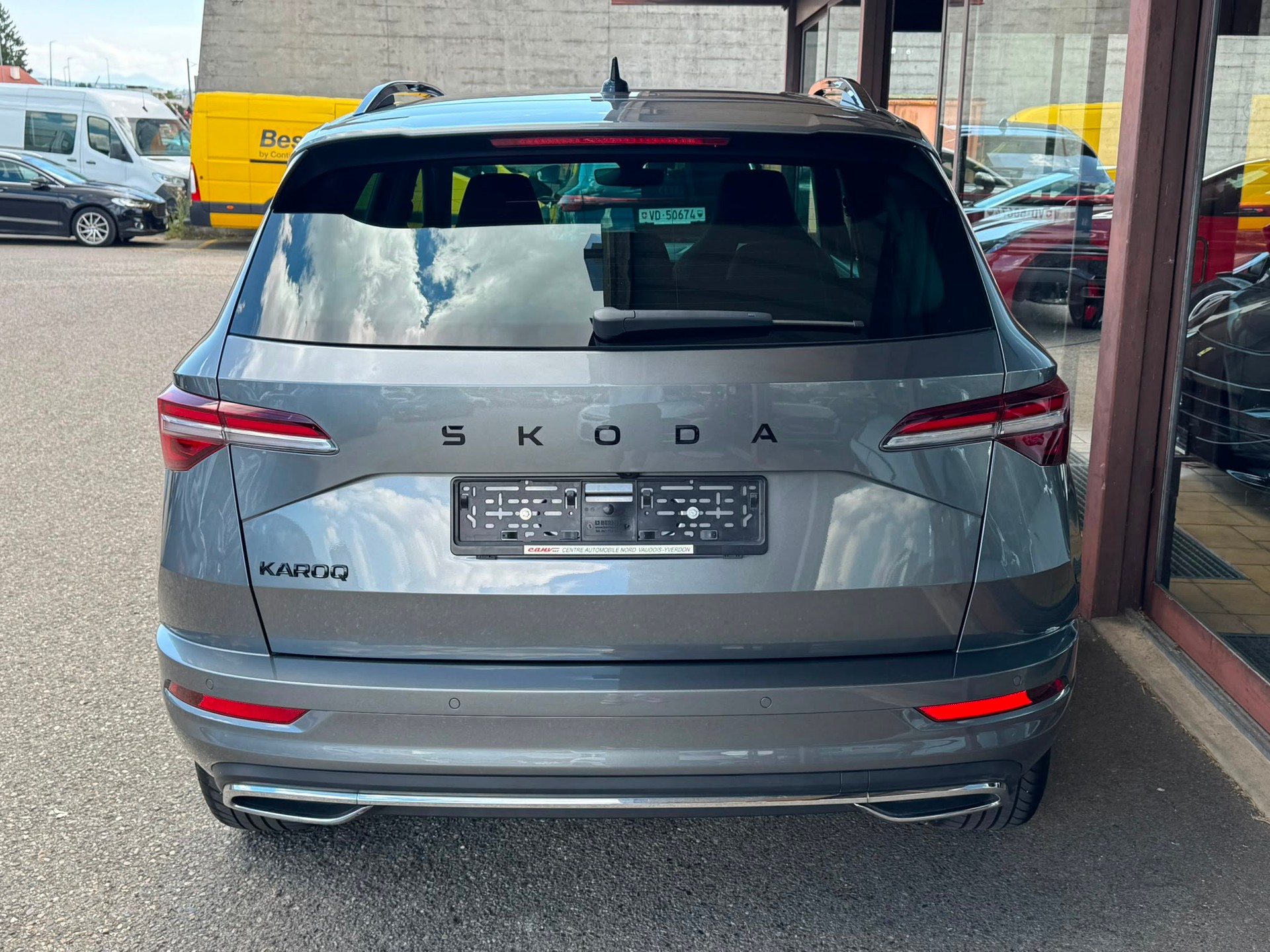 SKODA Karoq 1.5 TSI SportLine DSG-image-4