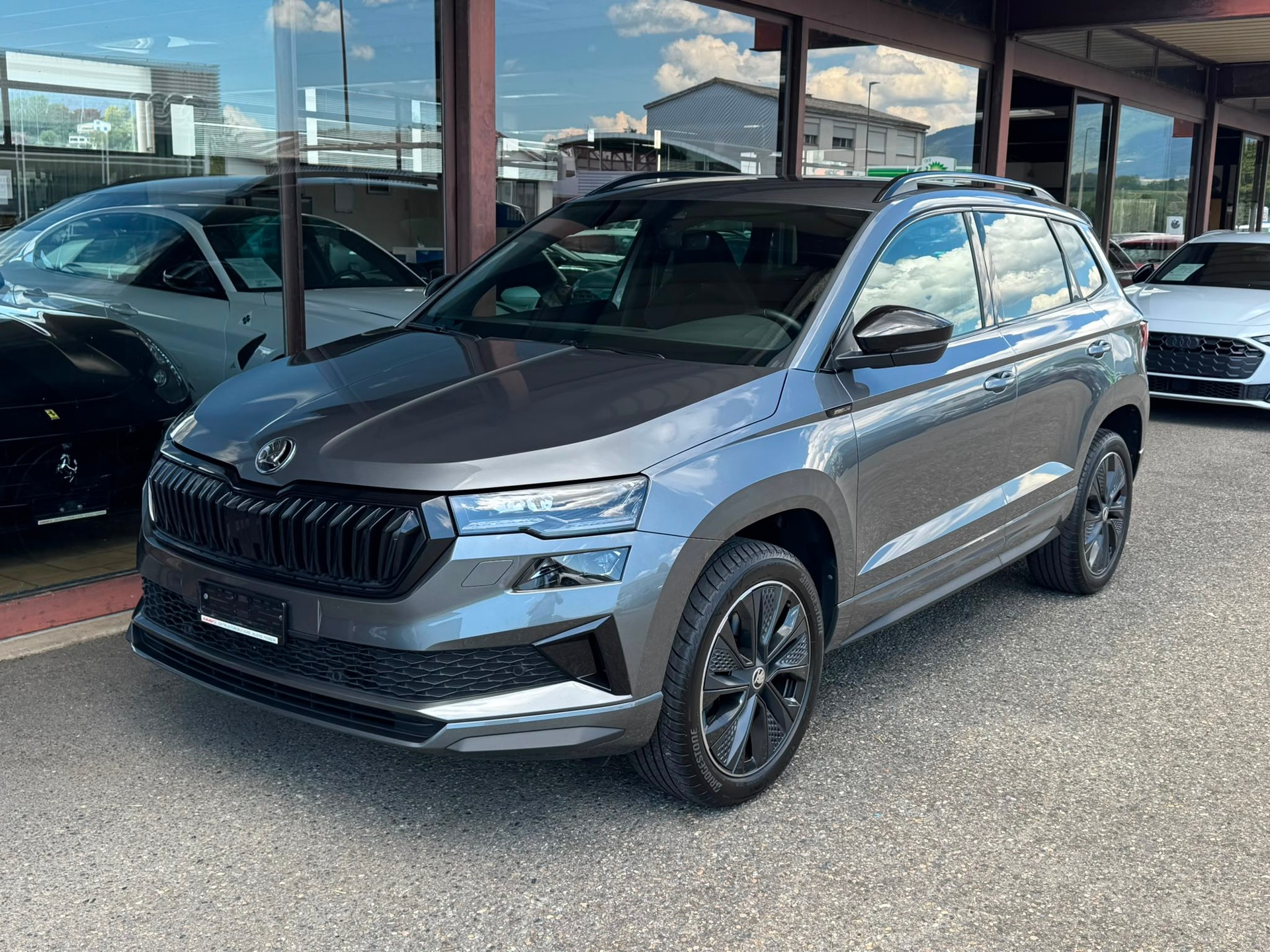 SKODA Karoq 1.5 TSI SportLine DSG-image-1