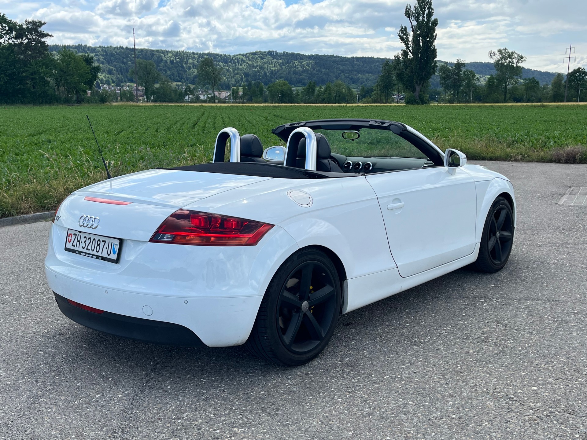 AUDI TT Roadster 1.8 TFSI-image-10
