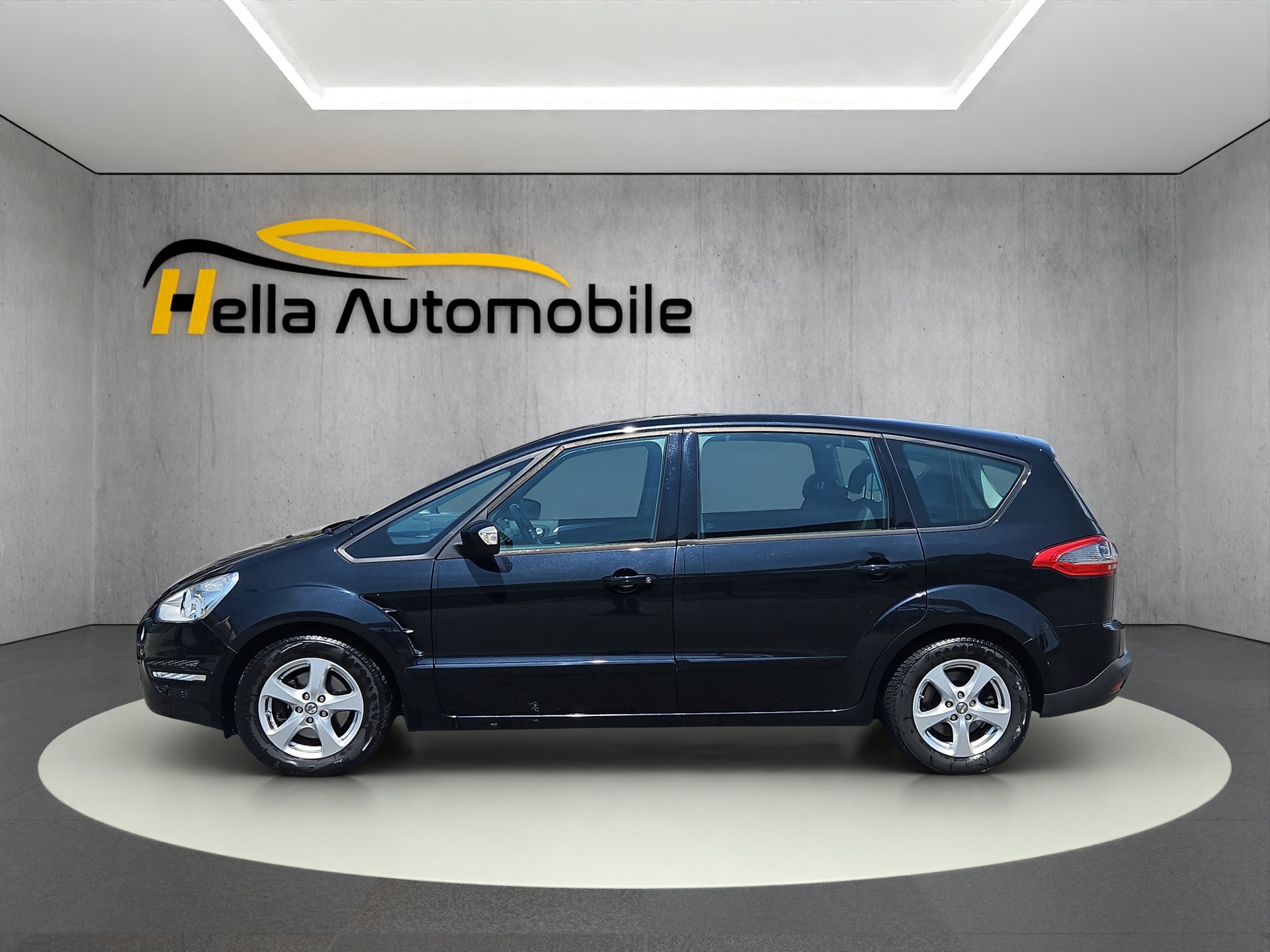 FORD S-Max 2.0 TDCi Family Edition PowerShift-image-4