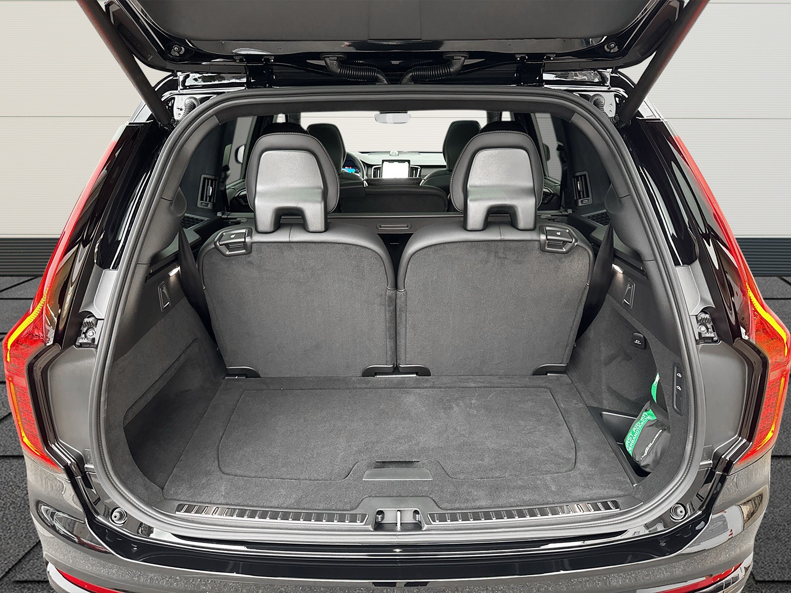 VOLVO XC90 2.0 T8 TE XCLUSIVE Edition Dark eAWD-image-10